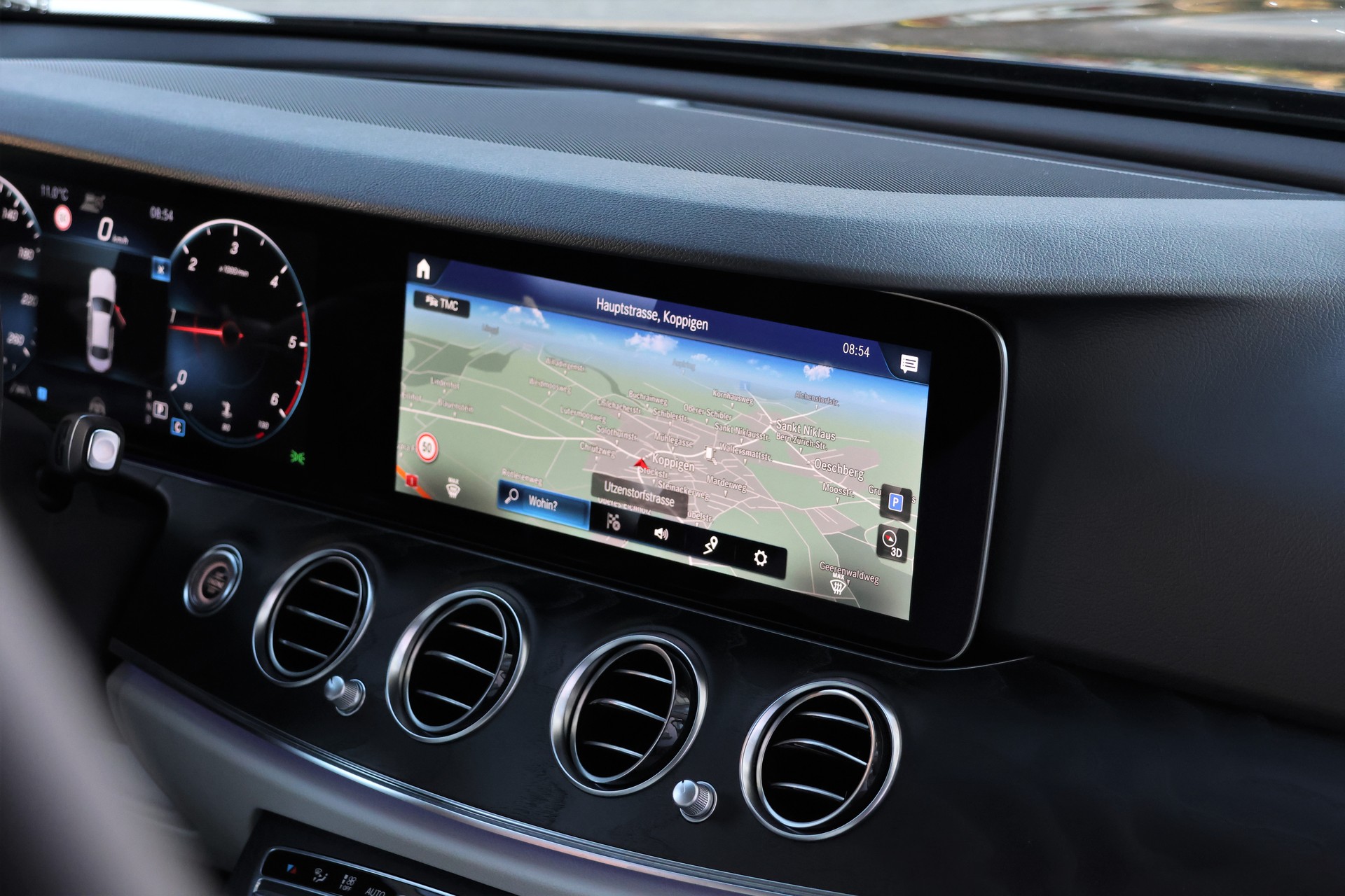 MERCEDES-BENZ E 220 d AMG Line 9G-Tronic-image-20