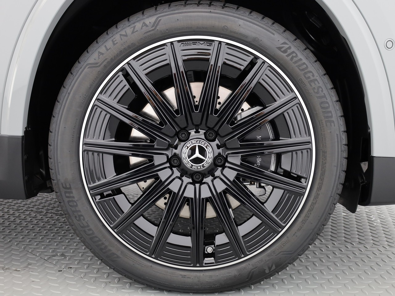 MERCEDES-BENZ GLA 220d 4Matic 8G-DCT-image-24