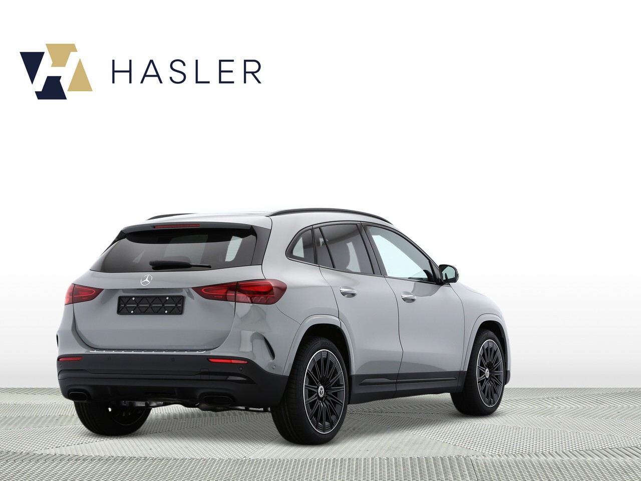 MERCEDES-BENZ GLA 220d 4Matic 8G-DCT-image-4