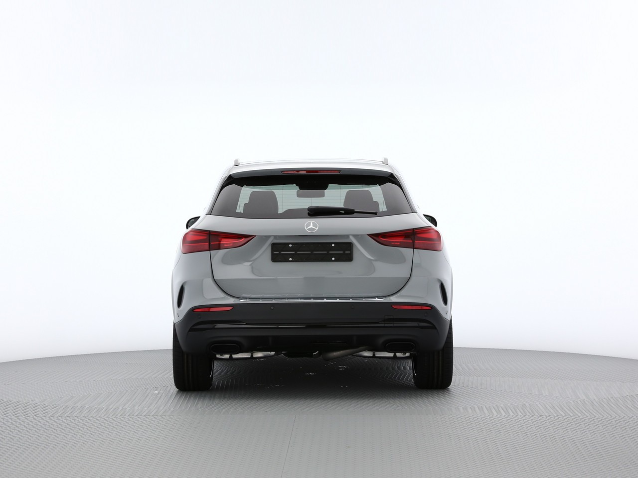 MERCEDES-BENZ GLA 220d 4Matic 8G-DCT-showroom-element-3