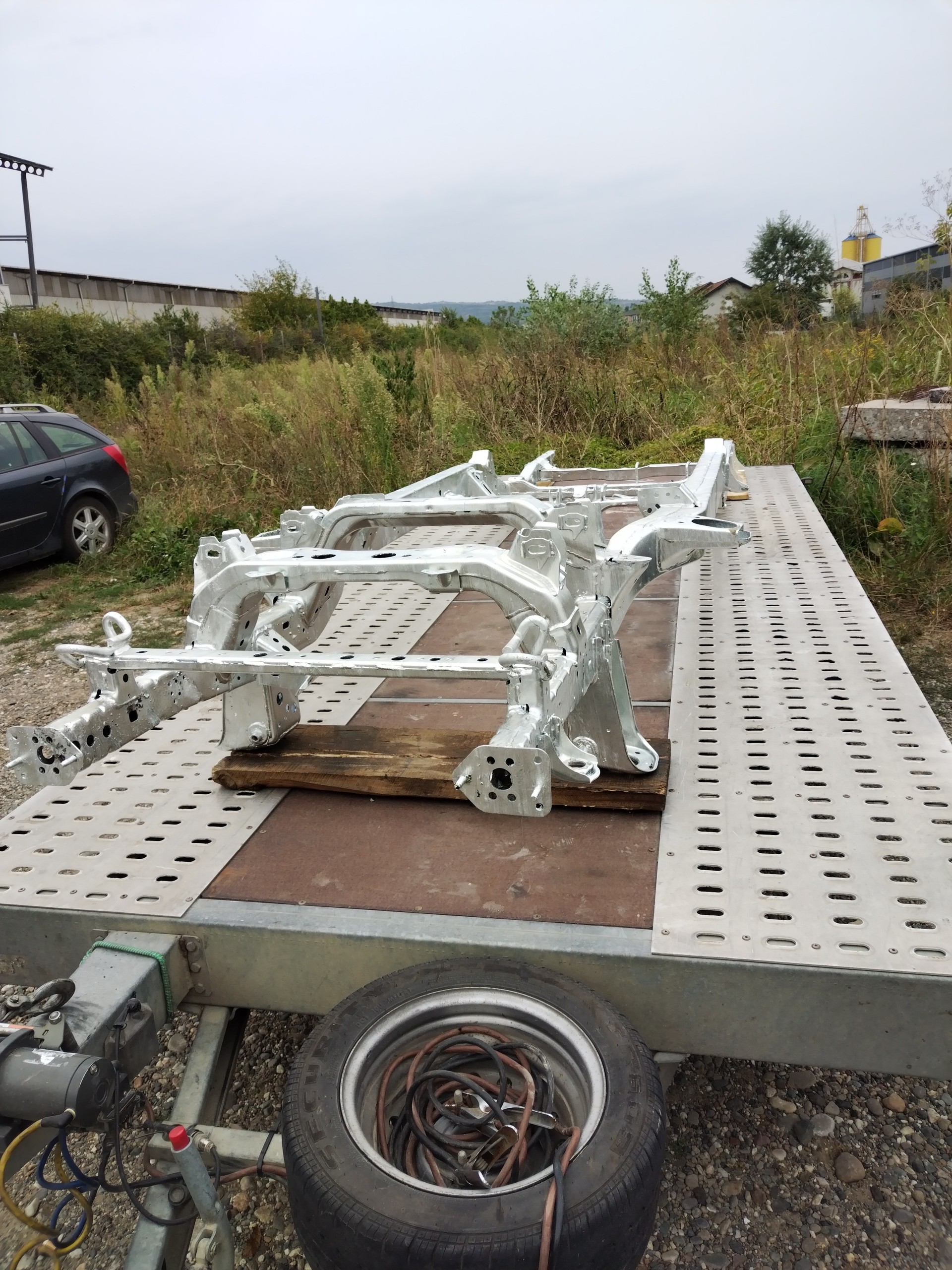 TOYOTA HI-LUX 2,5 D4D 4x4 * RARITÄT !!! Rahmen und Karrosserie ALLES besser wie NEU *** 100% ROSTFREI ***