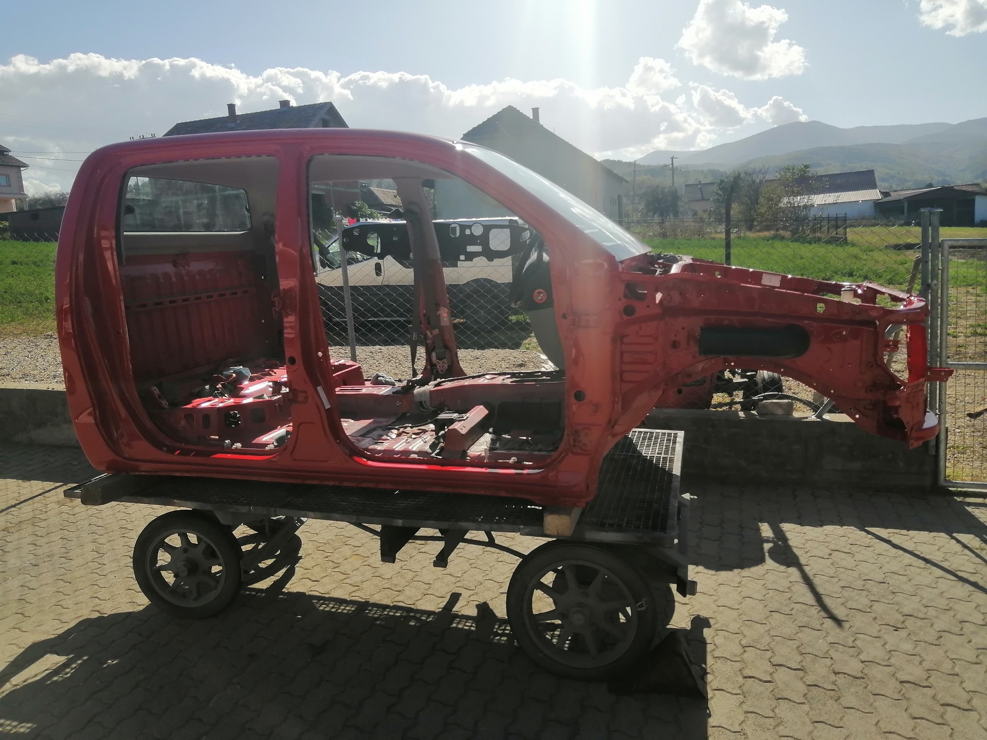 TOYOTA HI-LUX 2,5 D4D 4x4 * RARITÄT !!! Rahmen und Karrosserie ALLES besser wie NEU *** 100% ROSTFREI ***-image-15