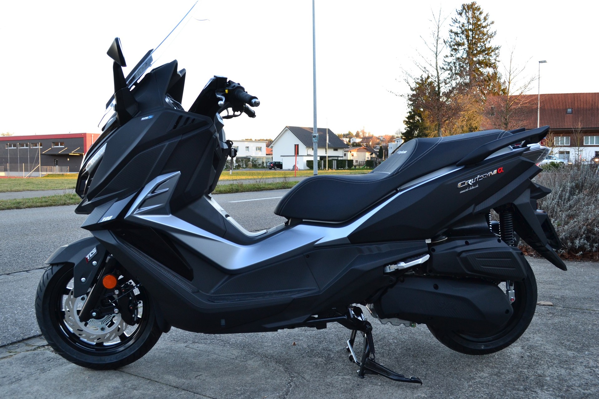 SYM Cruisym 300 i ABS / TCS-image-3