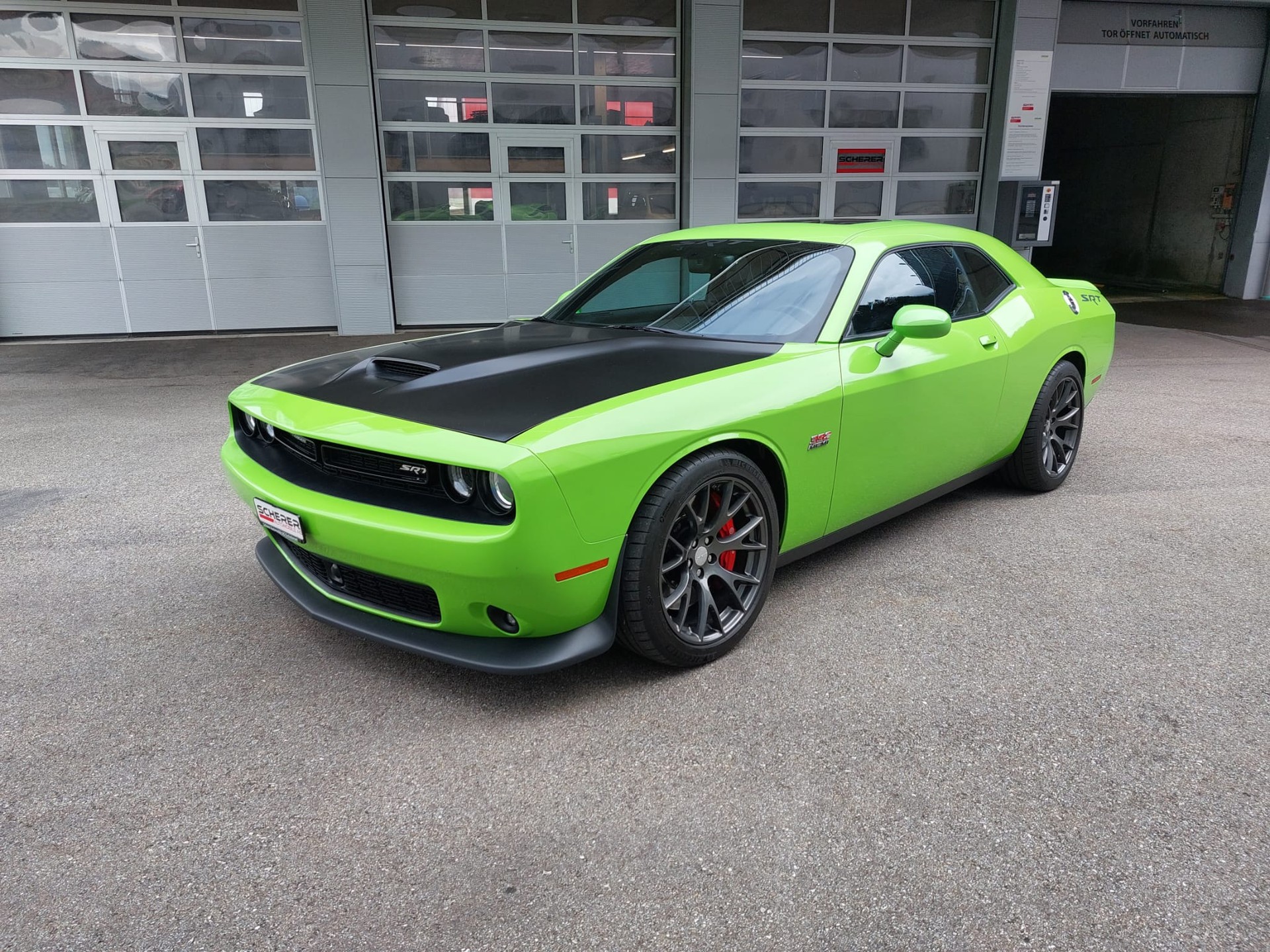 DODGE SRT 392 6.4 V8 Hemi-image-8
