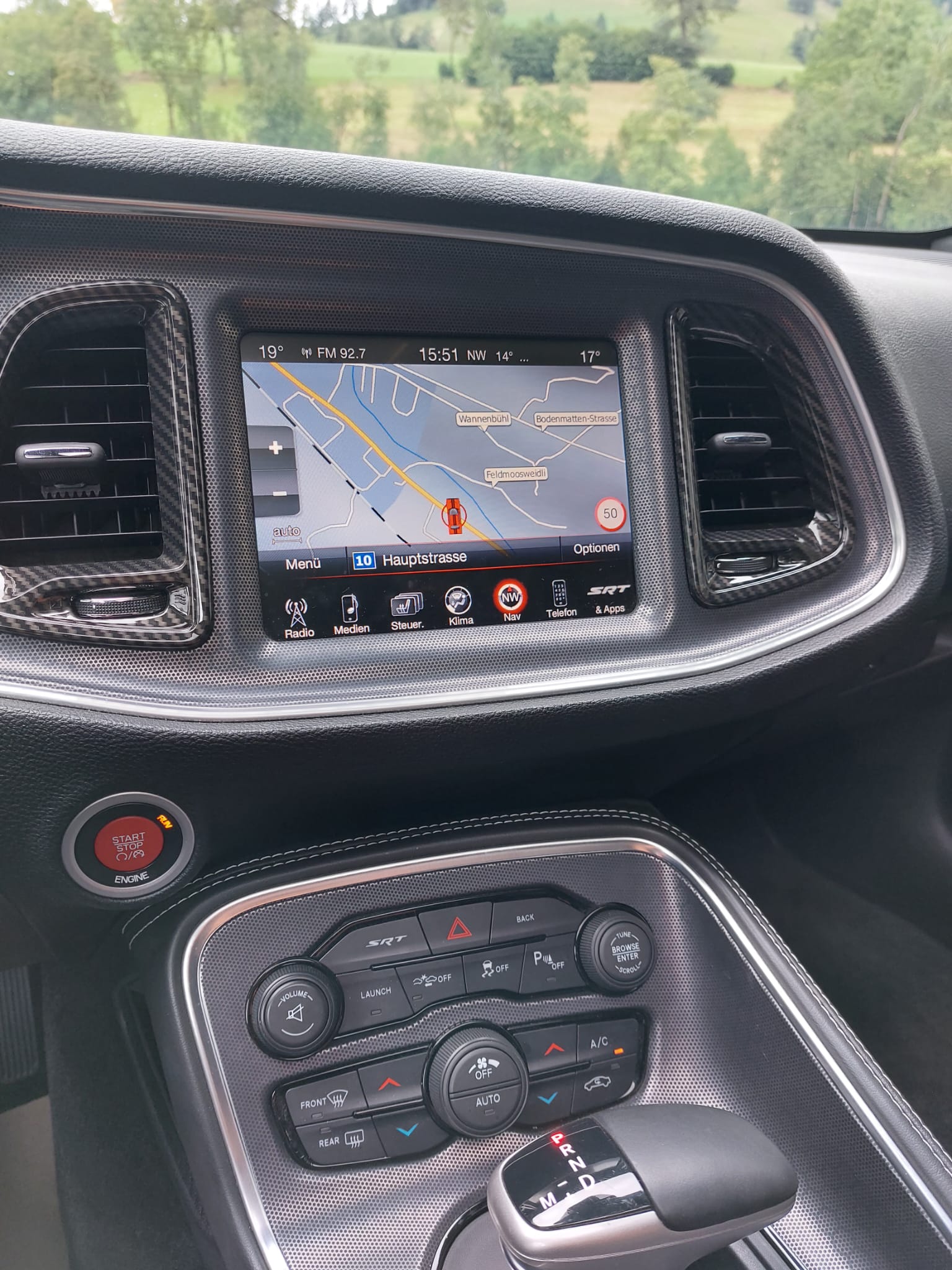 DODGE SRT 392 6.4 V8 Hemi-image-13
