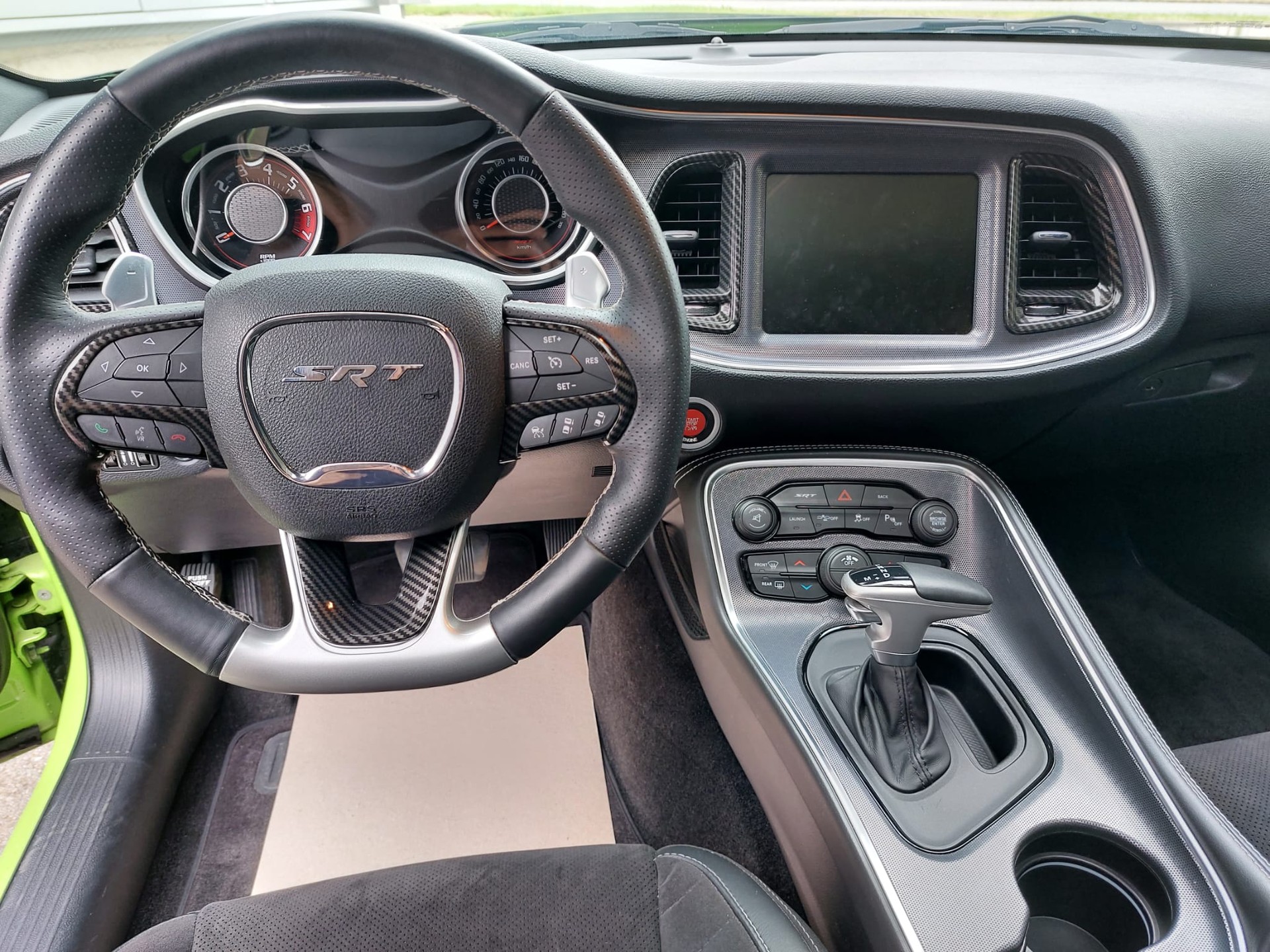 DODGE SRT 392 6.4 V8 Hemi-image-11