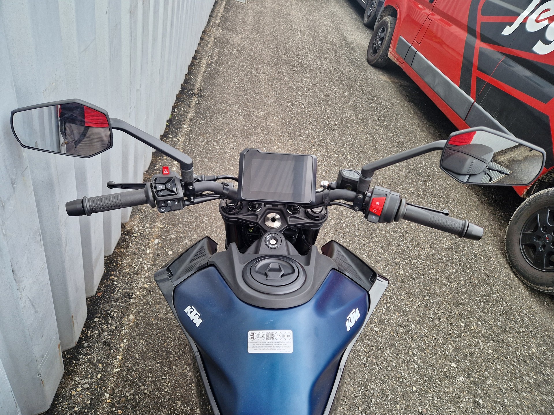 KTM 125 Duke 2024-image-5