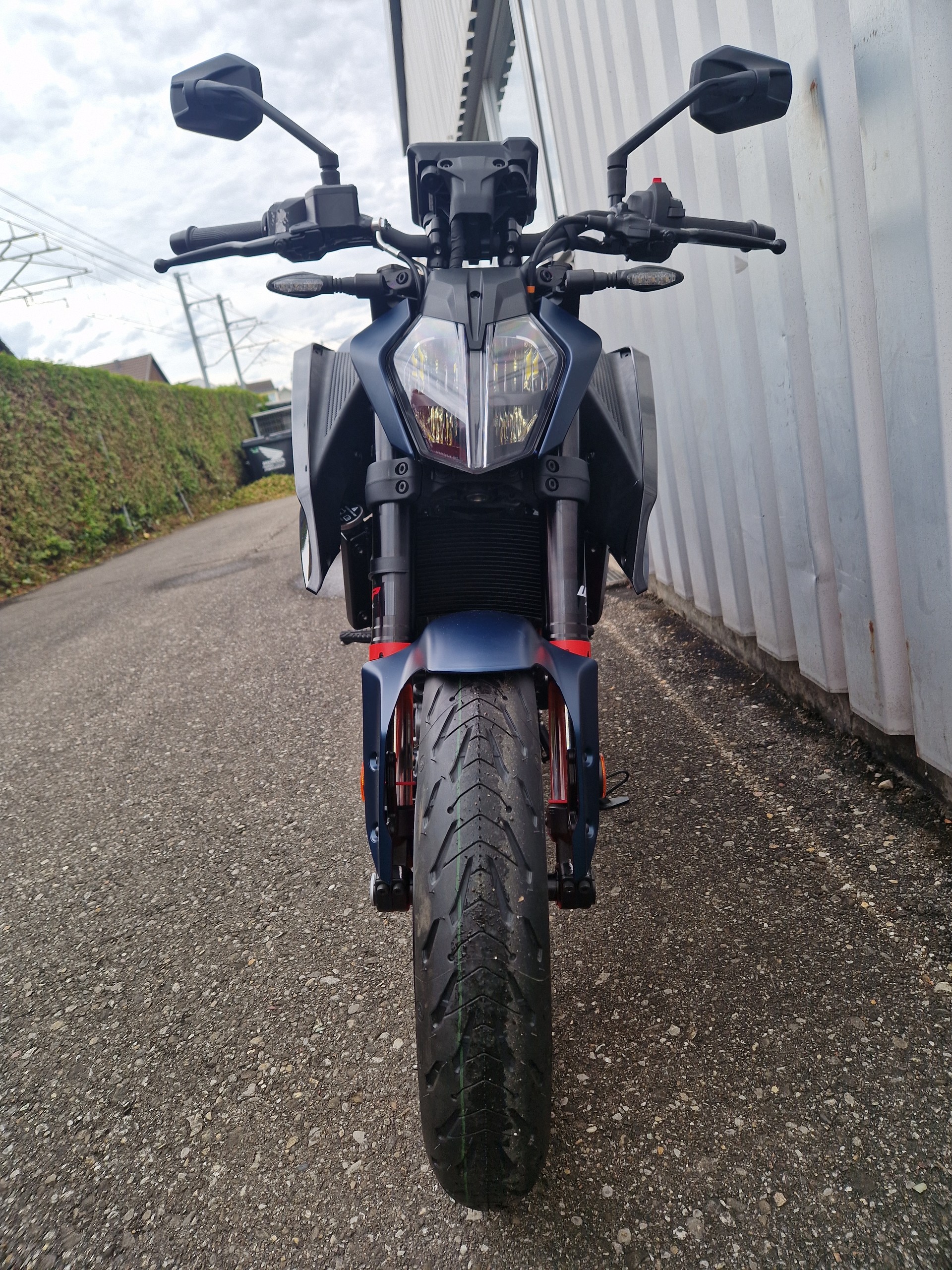 KTM 125 Duke 2024-image-2