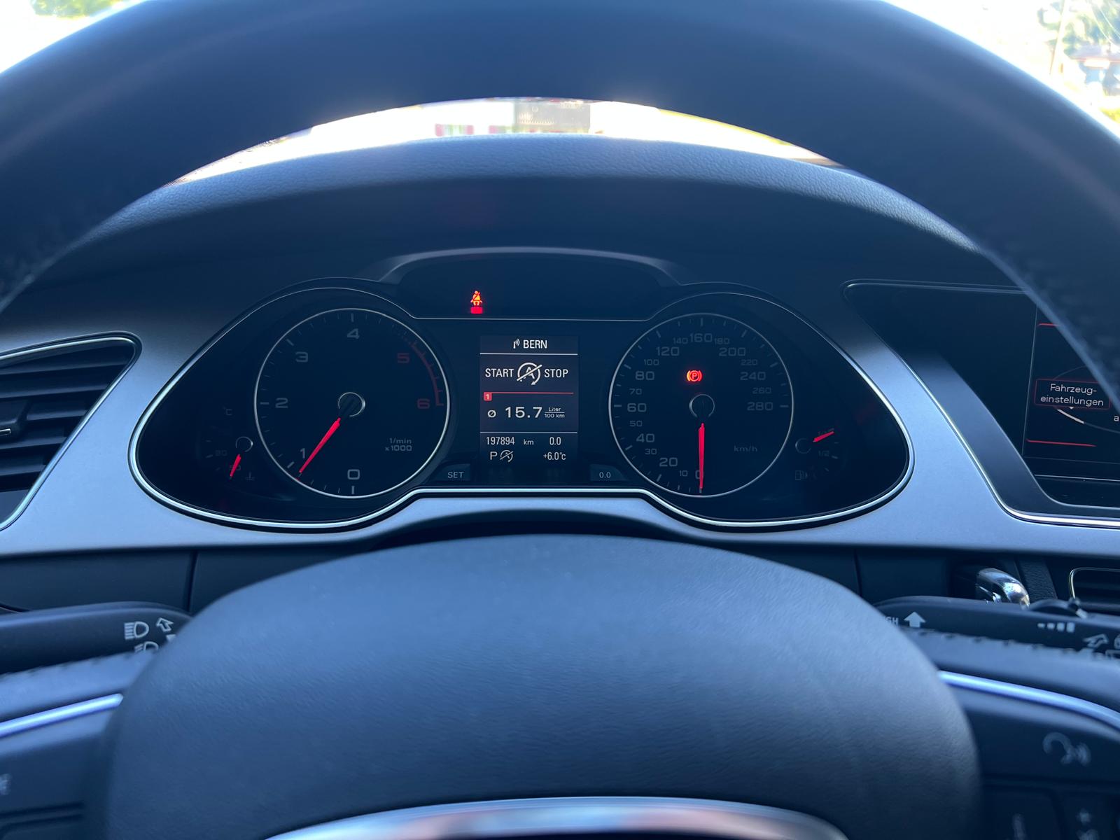 AUDI A4 Avant 2.0 TDI quattro S-tronic-image-4