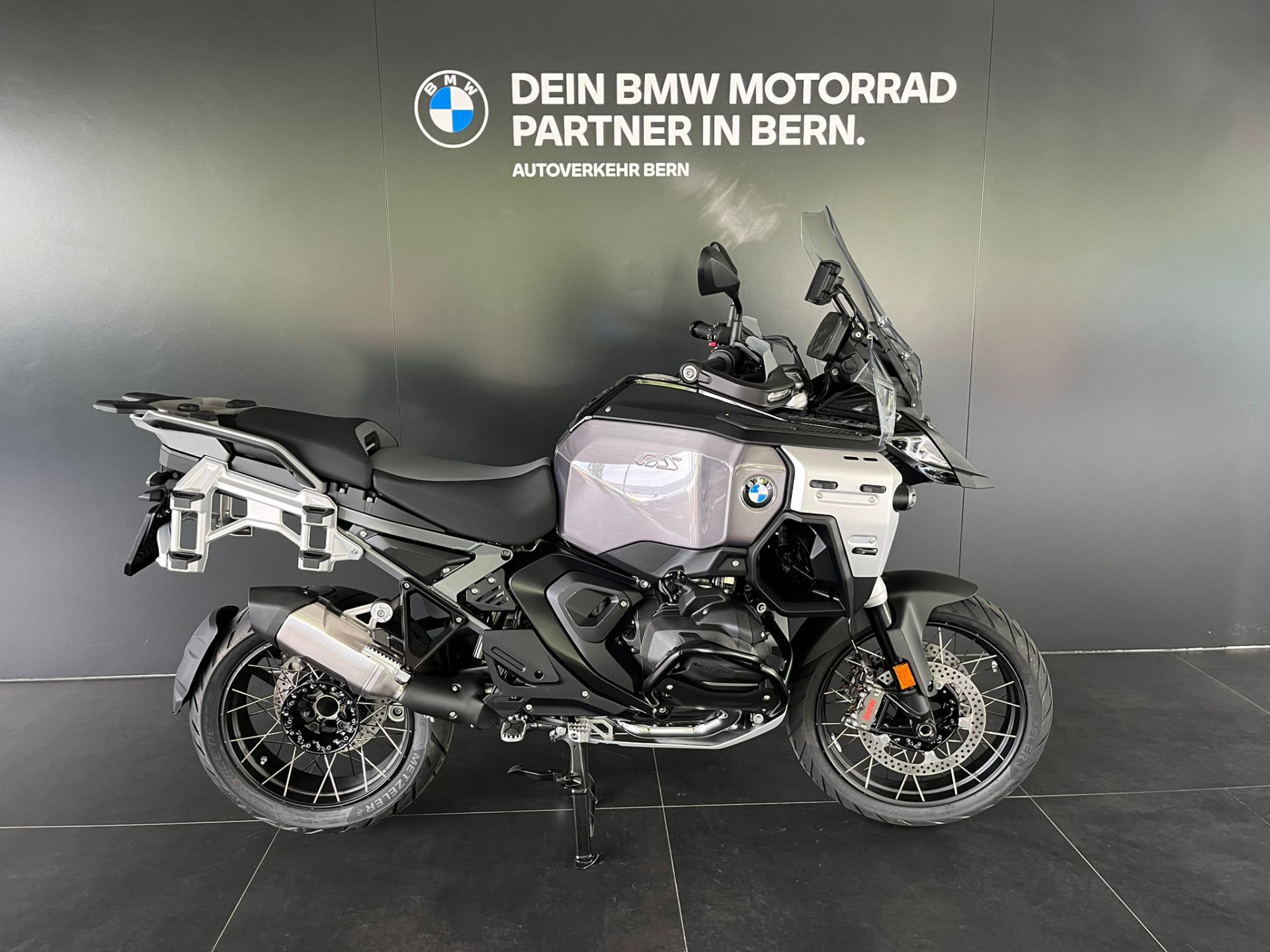 BMW R 1300 GS Adventure ASA - jetzt inkl. zwei BMW Seitenkoffer im Wert von 1'500.--showroom-element-1