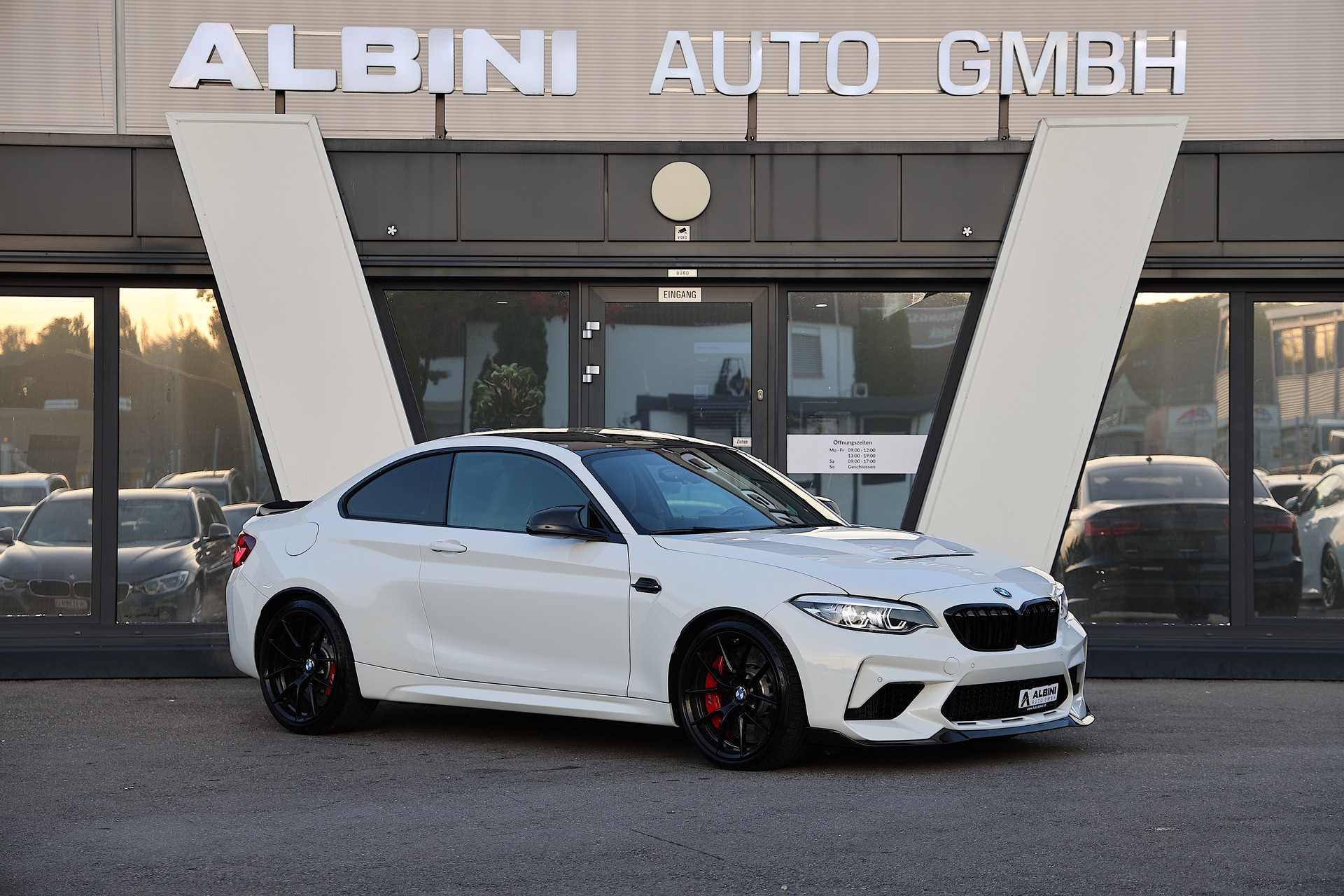 BMW M2 CS *Handschalter* *CH-Fahrzeug*-showroom-element-1