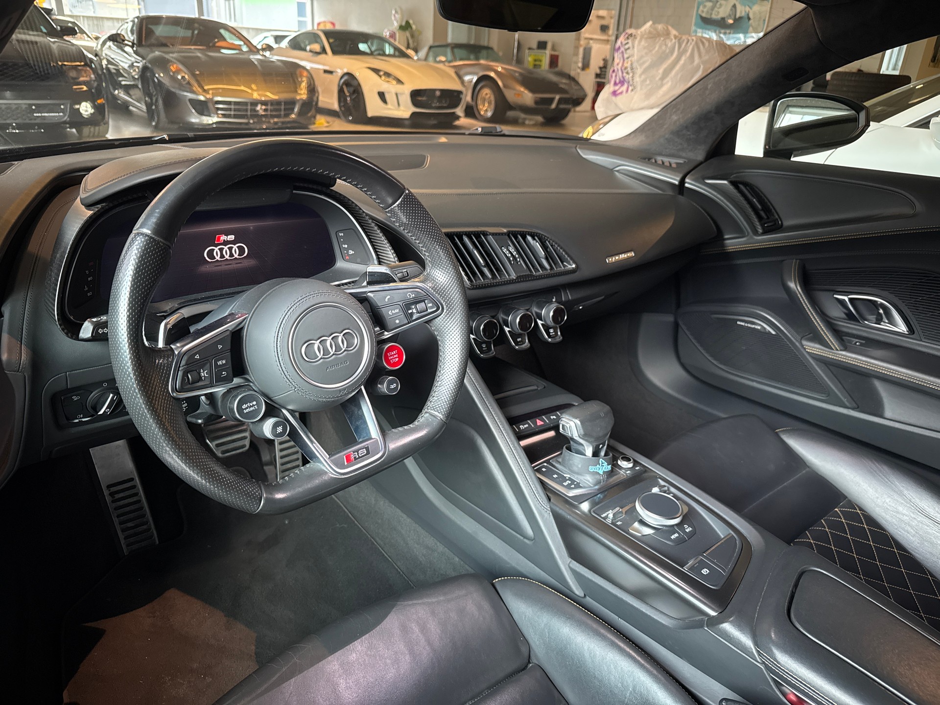 AUDI R8 Coupé 5.2 plus S-Tronic - CAPRISTO-image-7