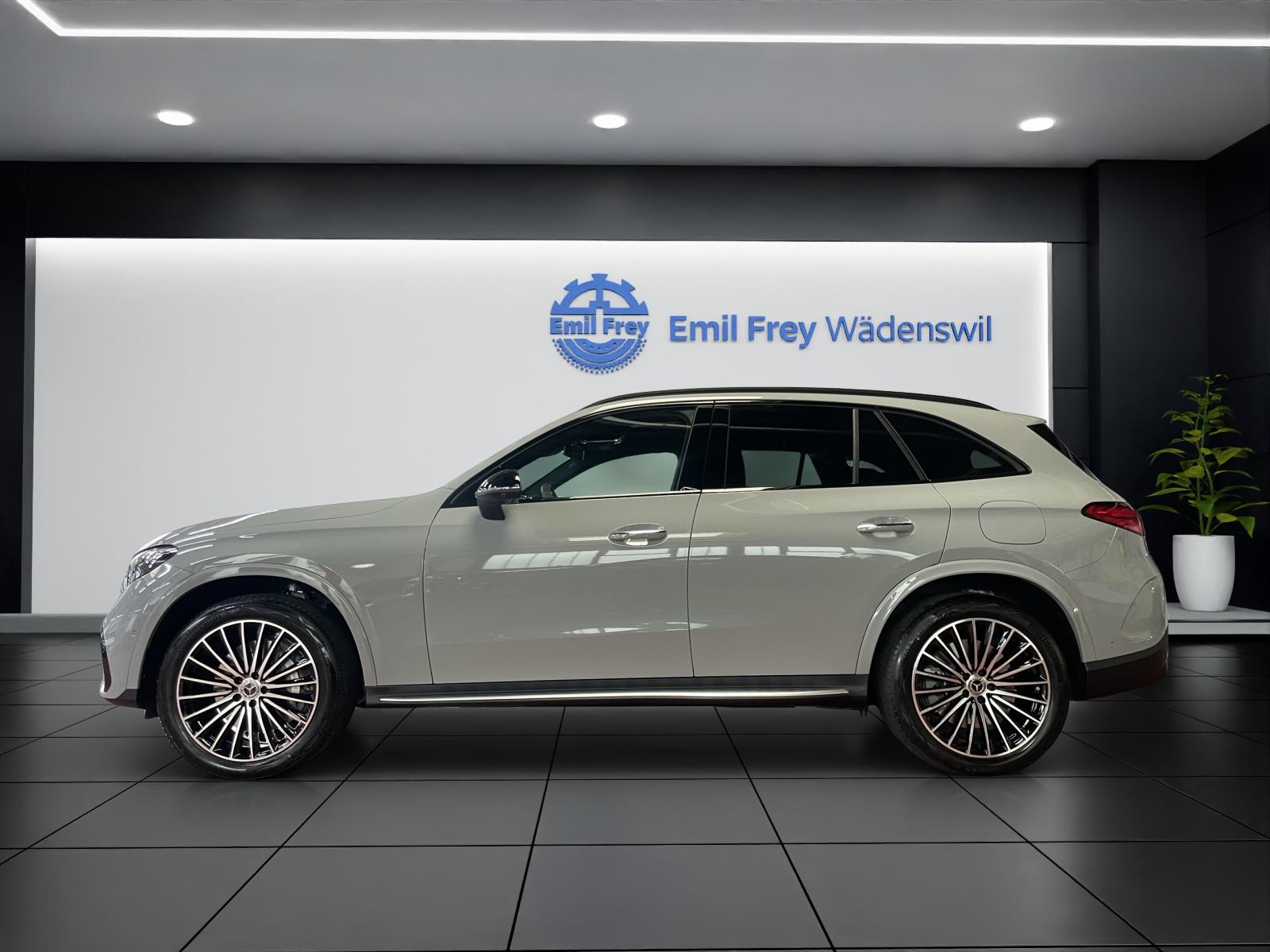 MERCEDES-BENZ GLC 300 de 4MATIC EQ Star AMG Line-showroom-element-1