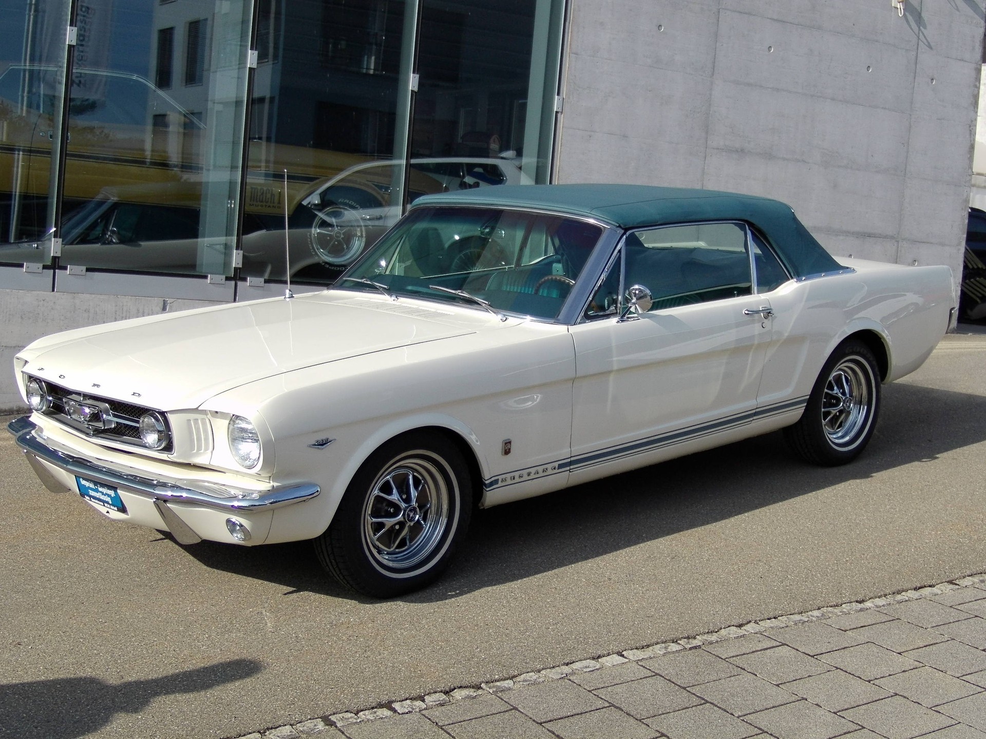 FORD Mustang Cabriolet GT. 289er V8 Automat-image-5