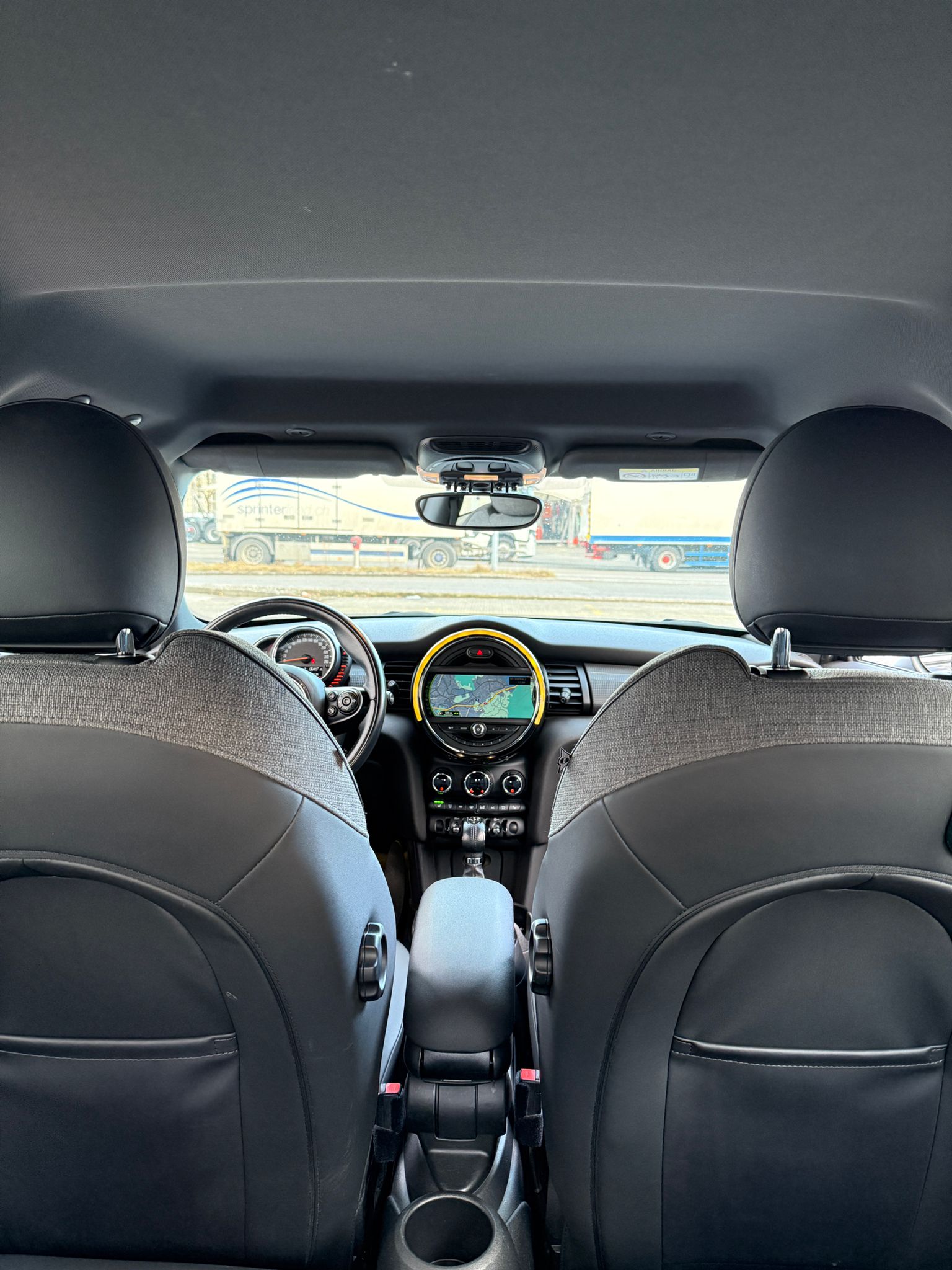 MINI Cooper Steptronic-image-12