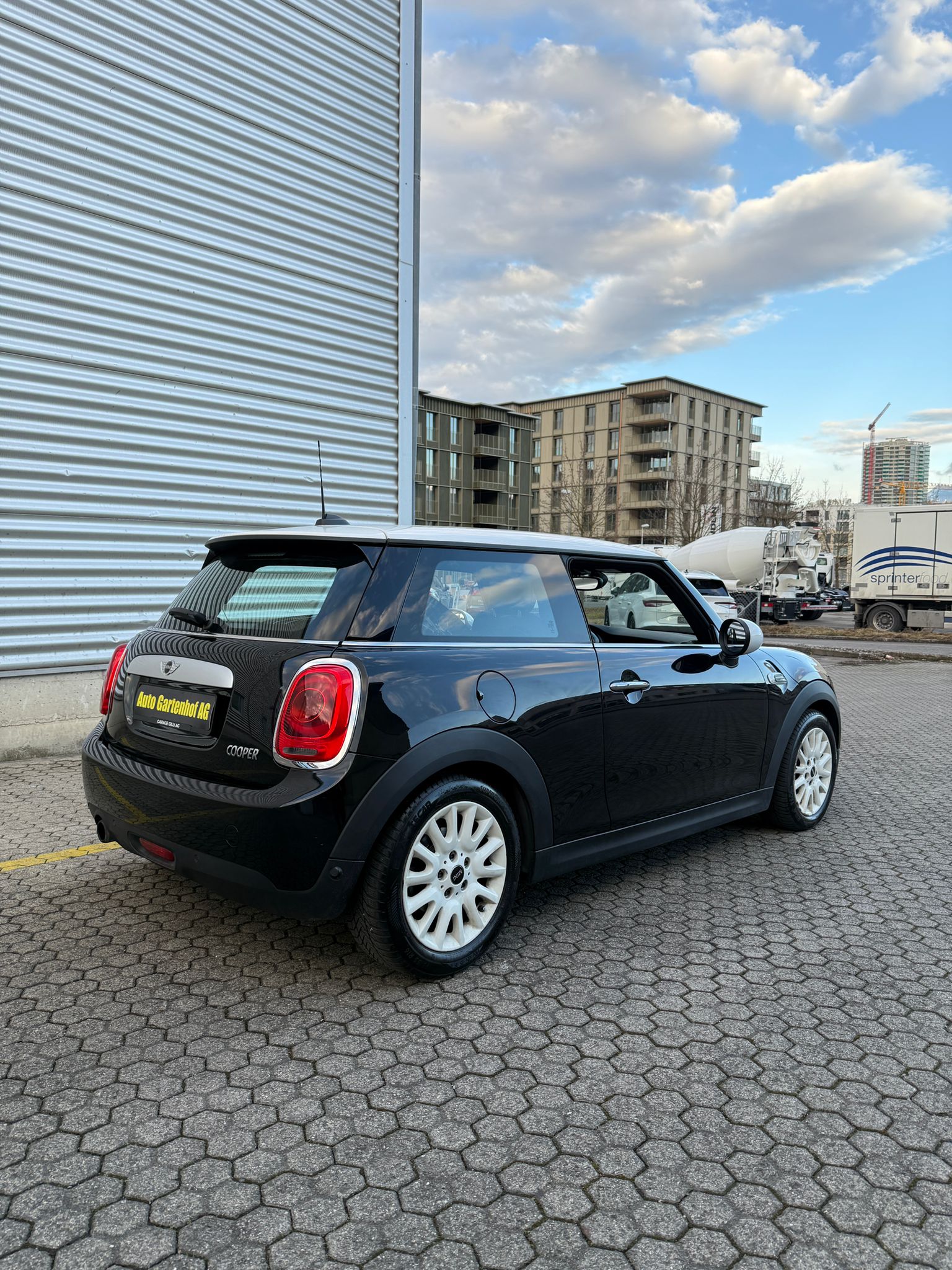 MINI Cooper Steptronic-image-6