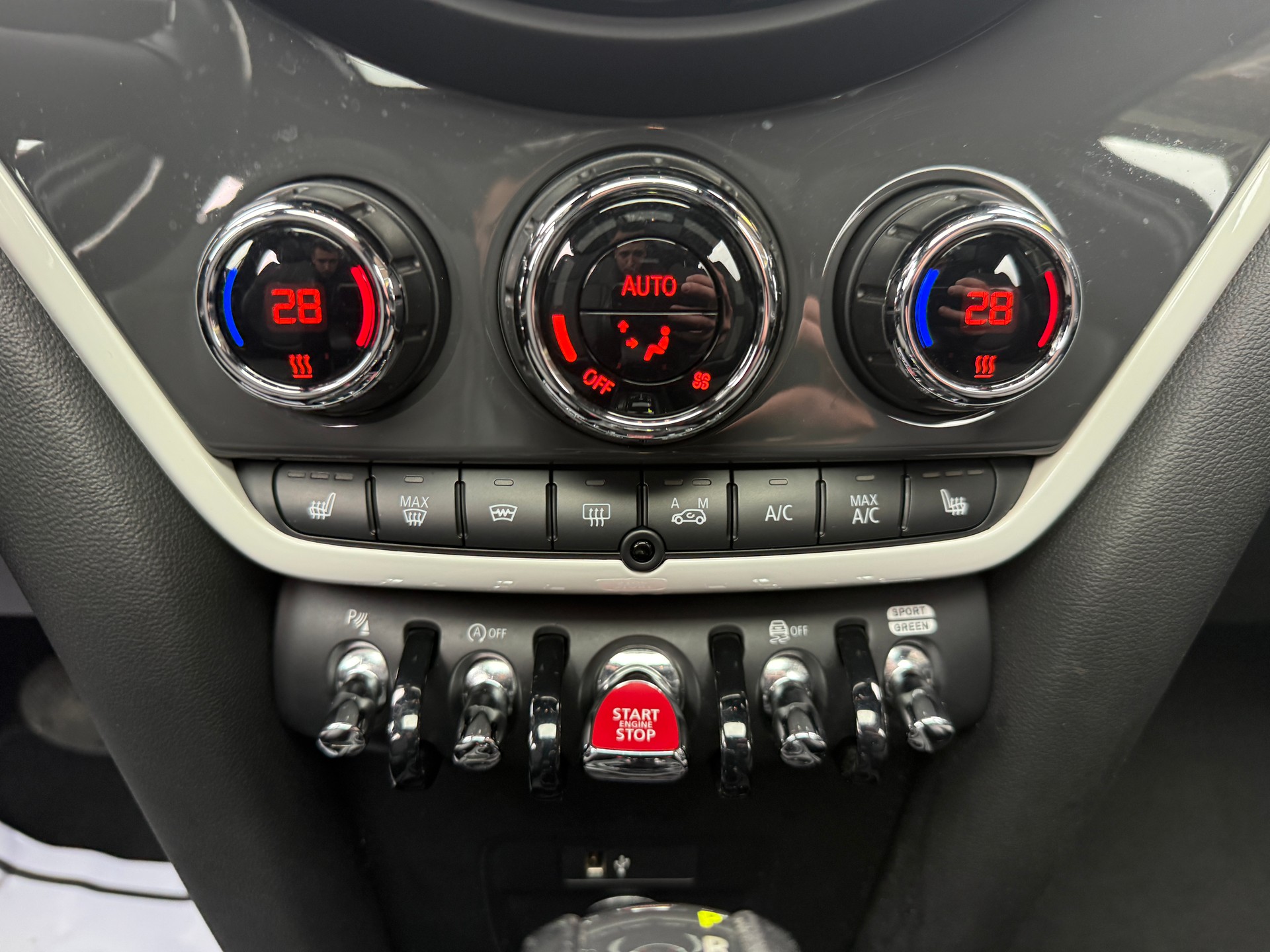 MINI Countryman Cooper S ALL4 Steptronic-image-11