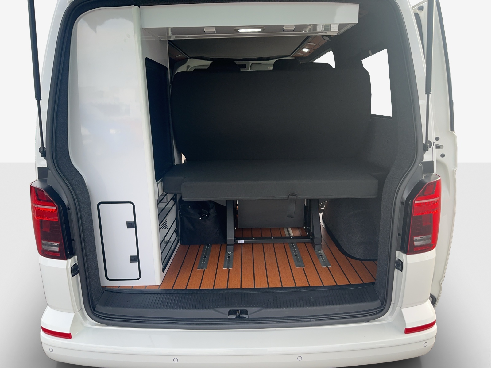 VW T6.1 2.0 TDI Envia Free 4Motion DSG-image-13