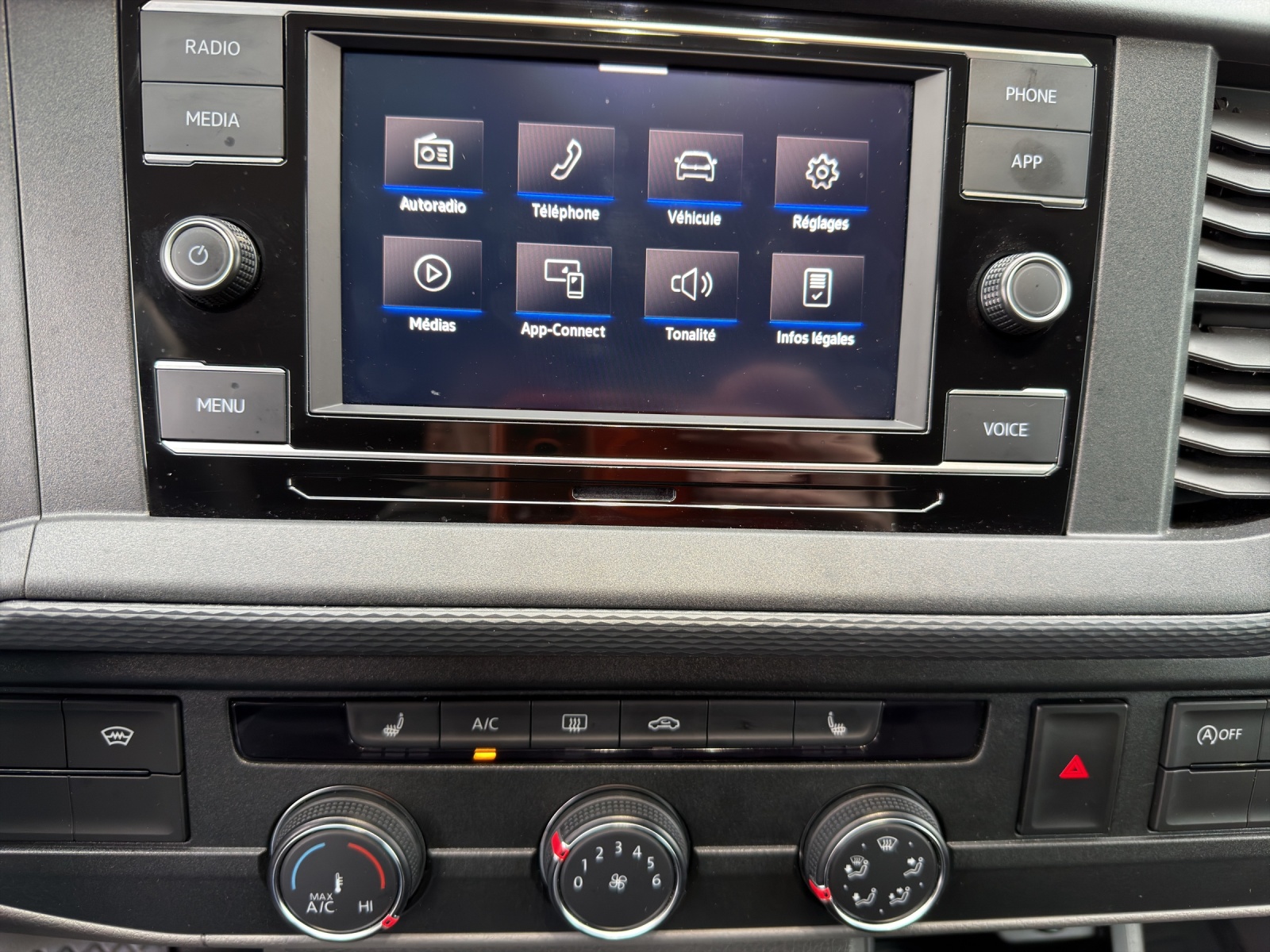 VW T6.1 2.0 TDI Envia Free 4Motion DSG-image-10