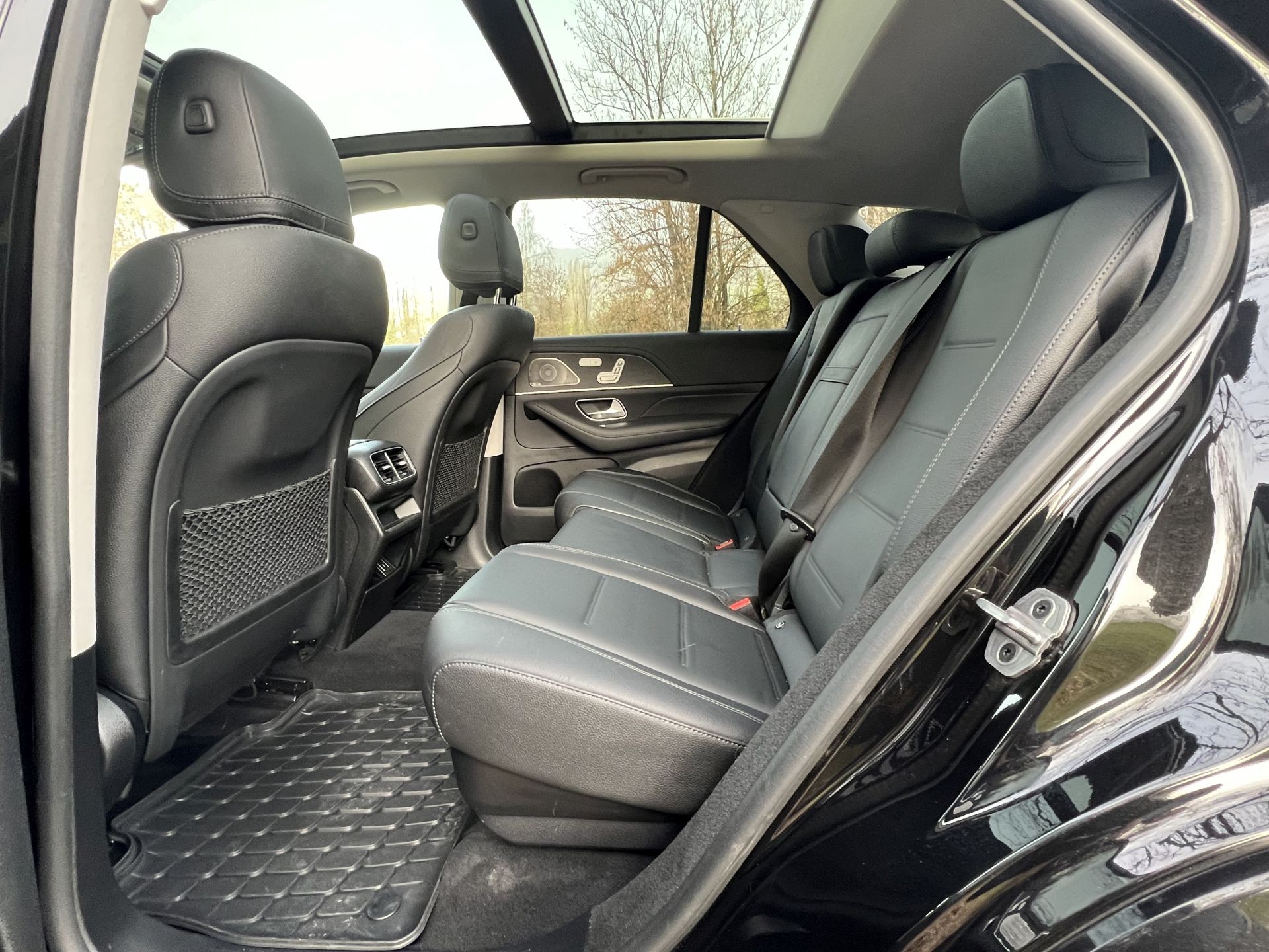 MERCEDES-BENZ GLE 400 d 4Matic AMG Line 9G-Tronic-image-14