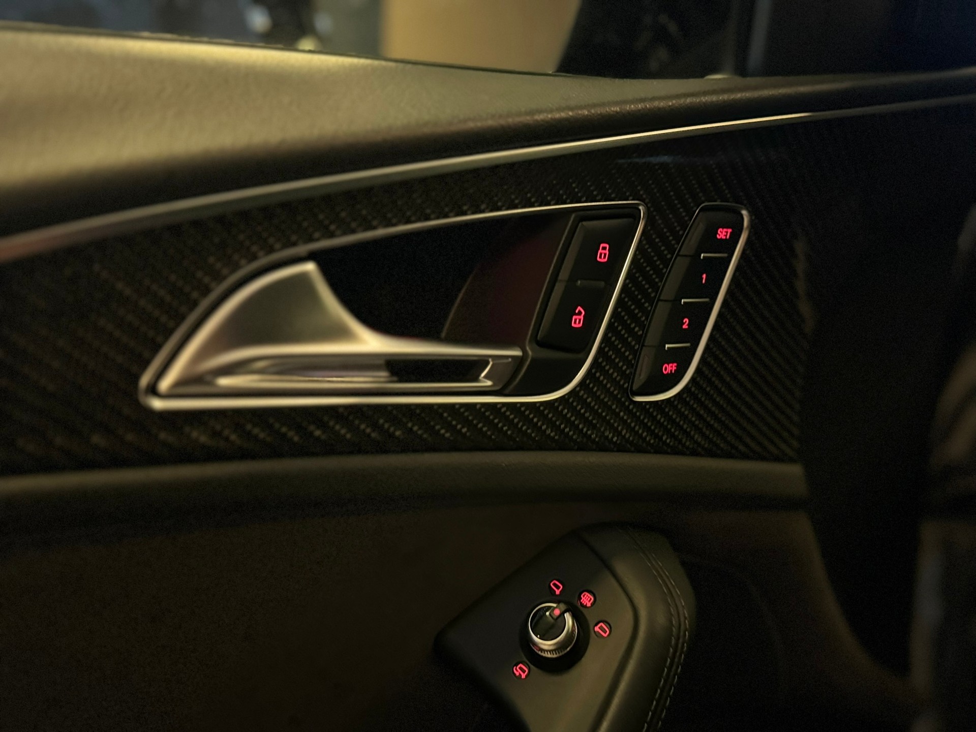 AUDI RS6 Avant 4.0 TFSI V8 performance quattro-image-19