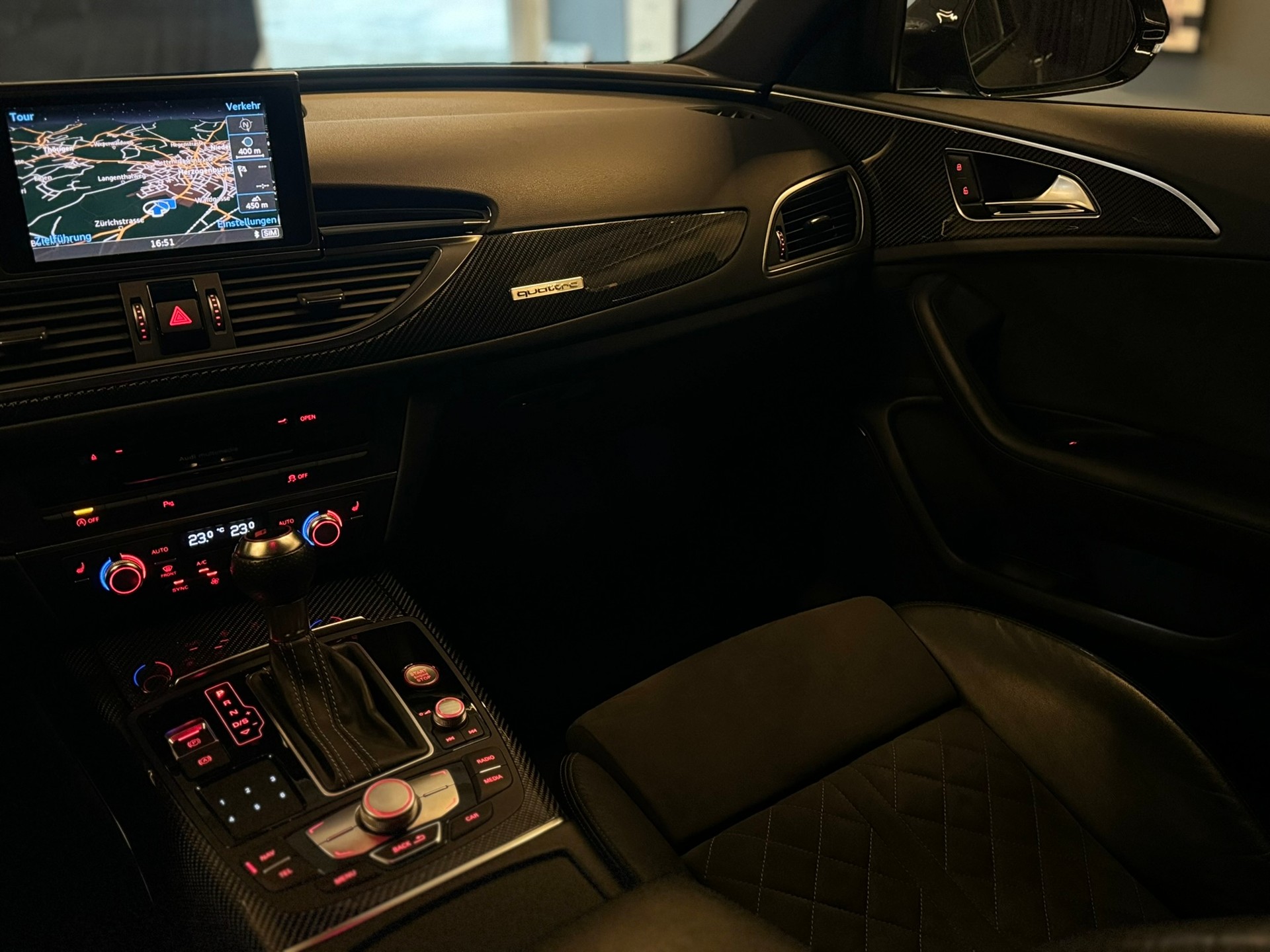 AUDI RS6 Avant 4.0 TFSI V8 performance quattro-image-10