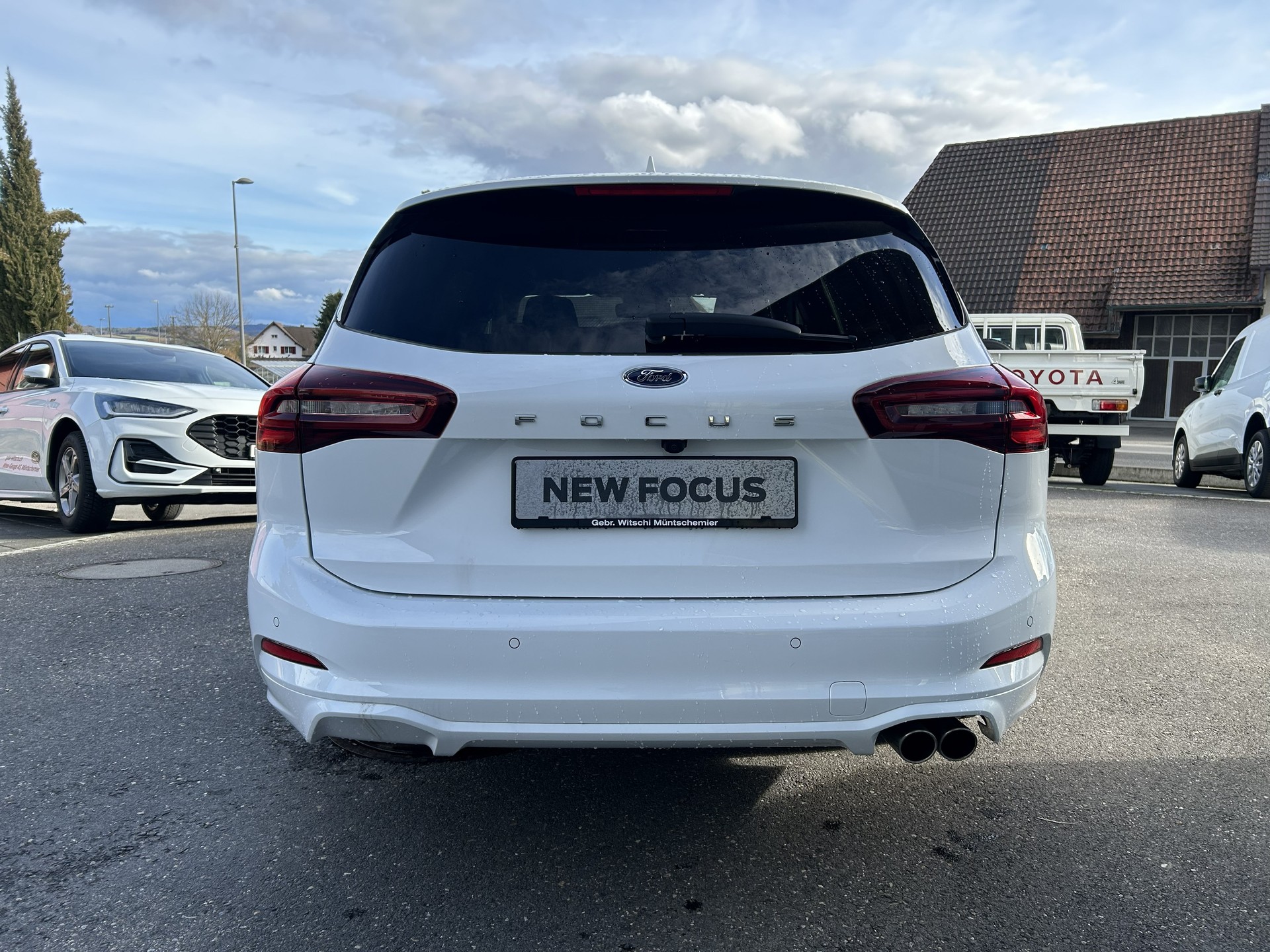 FORD Focus 1.0 MHEV ST-Line Automat-showroom-element-2