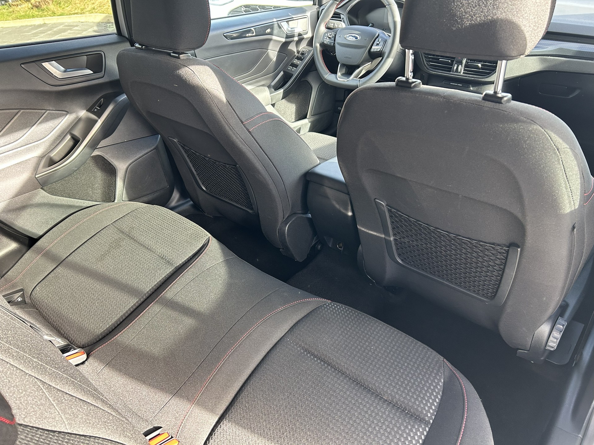 FORD Focus 1.0 MHEV ST-Line Automat-image-4