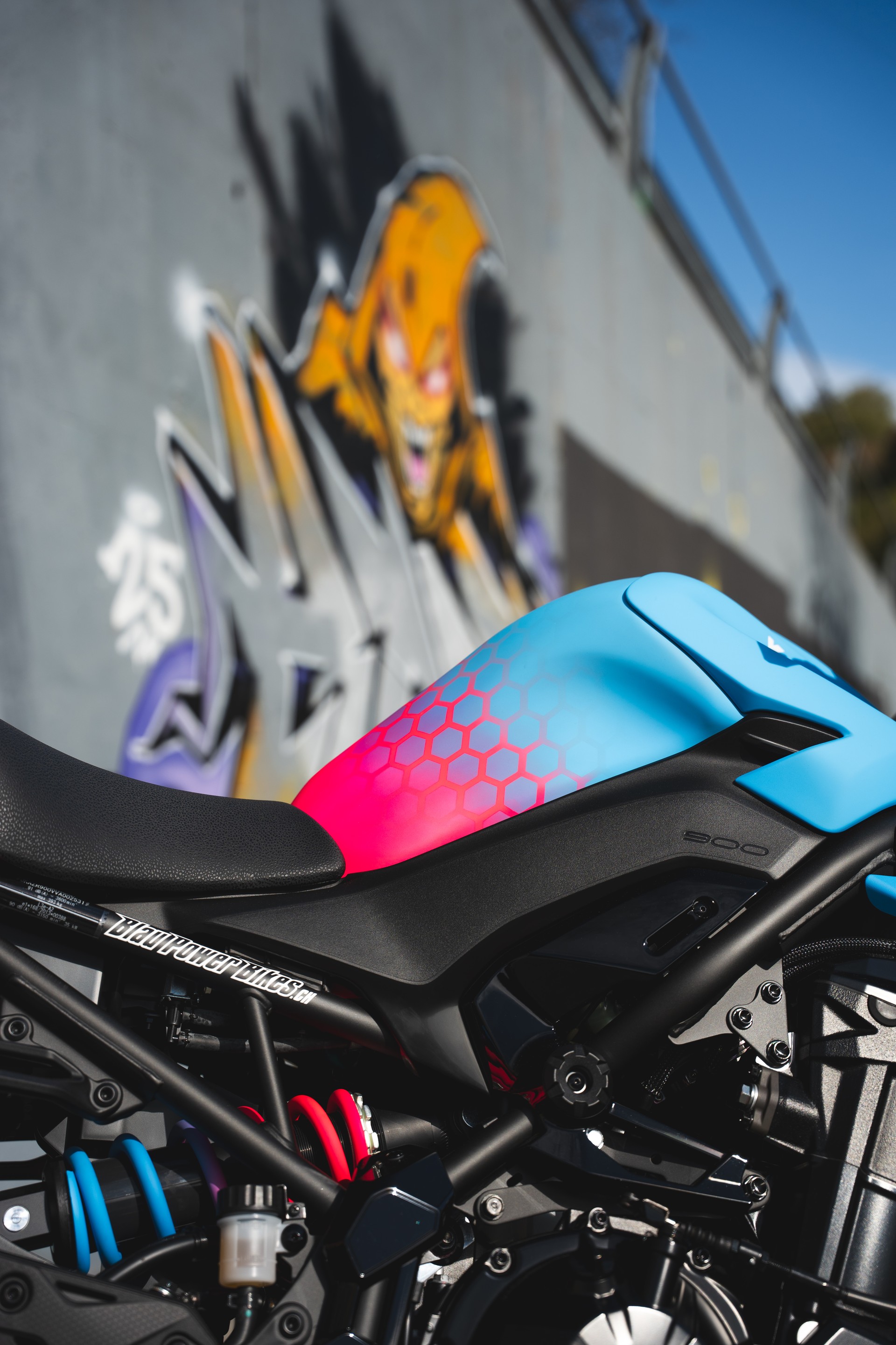 KAWASAKI Z 900 (70kW) - UNIKAT Sonderumbau NEON 2-Face-image-4