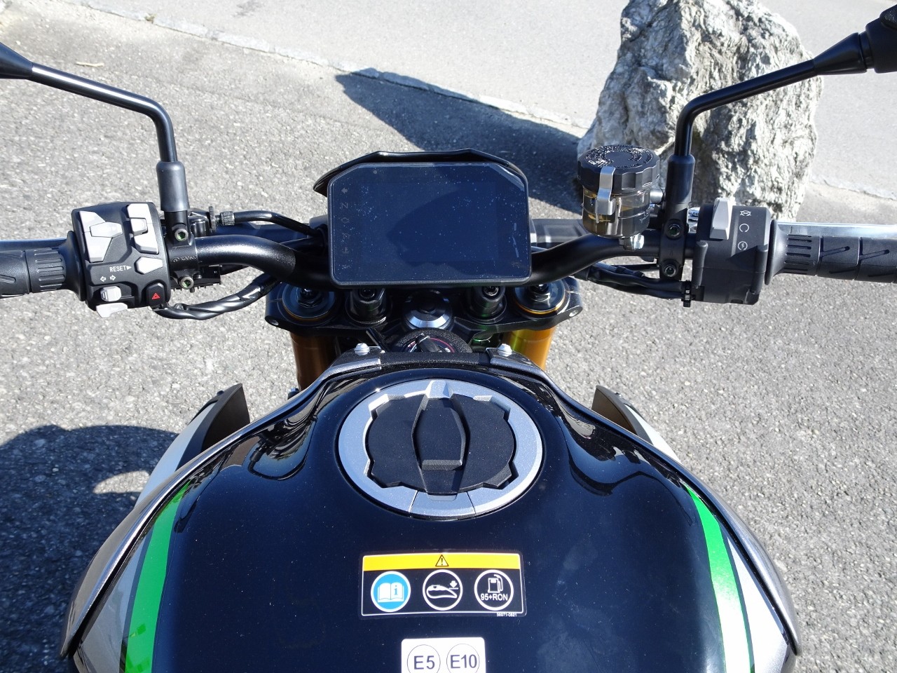 KAWASAKI Z 900 SE-image-6