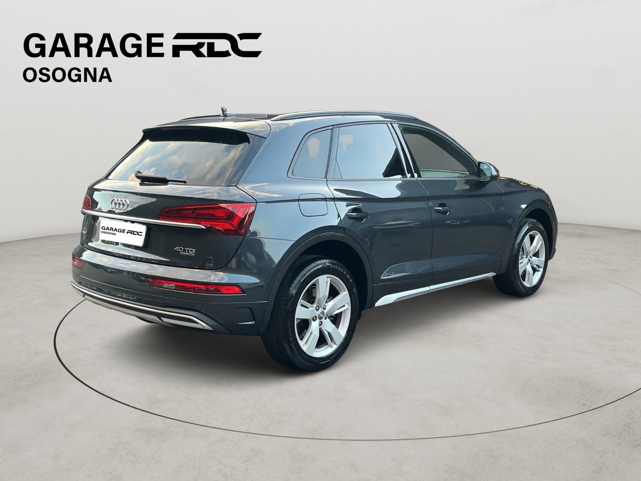 AUDI Q5 40 TDI S-line quattro S-tronic-image-4