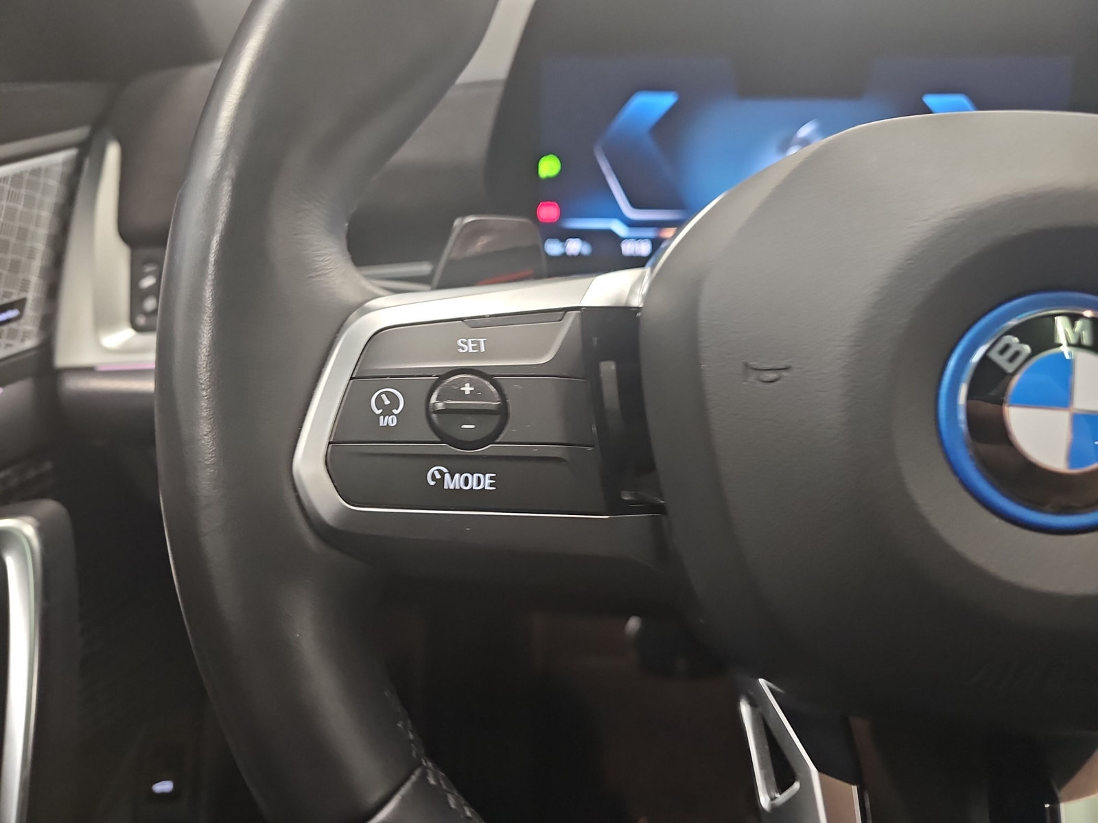 BMW iX2 xDrive 30 M Sport-image-15