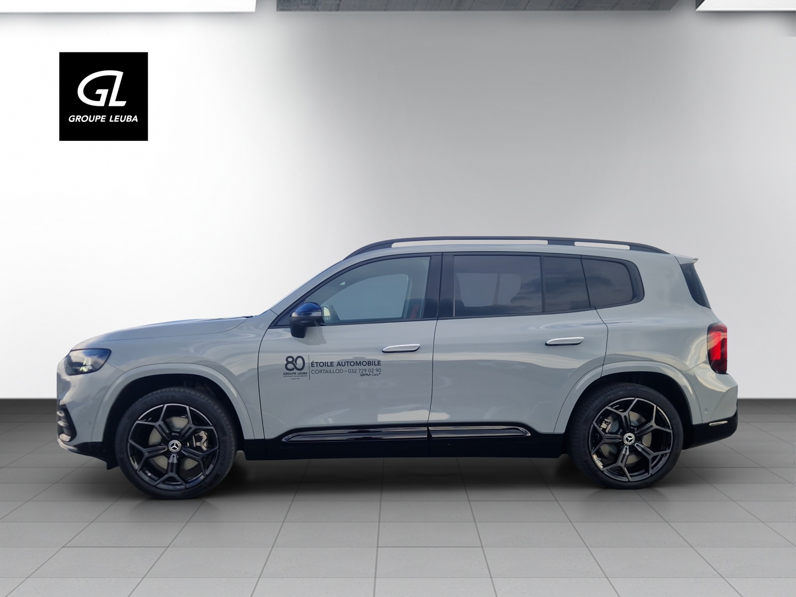 MERCEDES-BENZ GLB 350 4M EQ AMG Line Plus-showroom-element-2