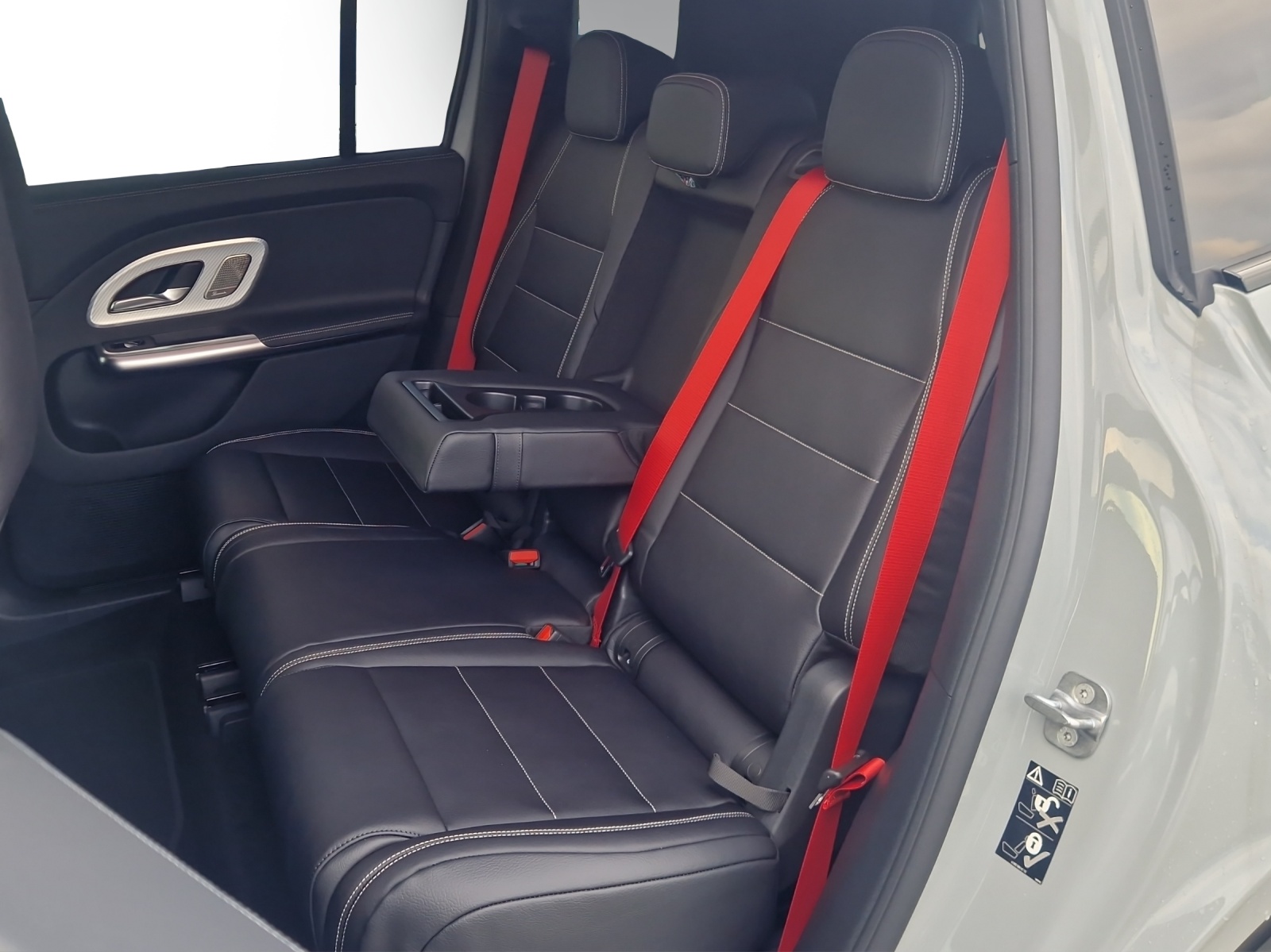 MERCEDES-BENZ GLB 350 4M EQ AMG Line Plus-image-13