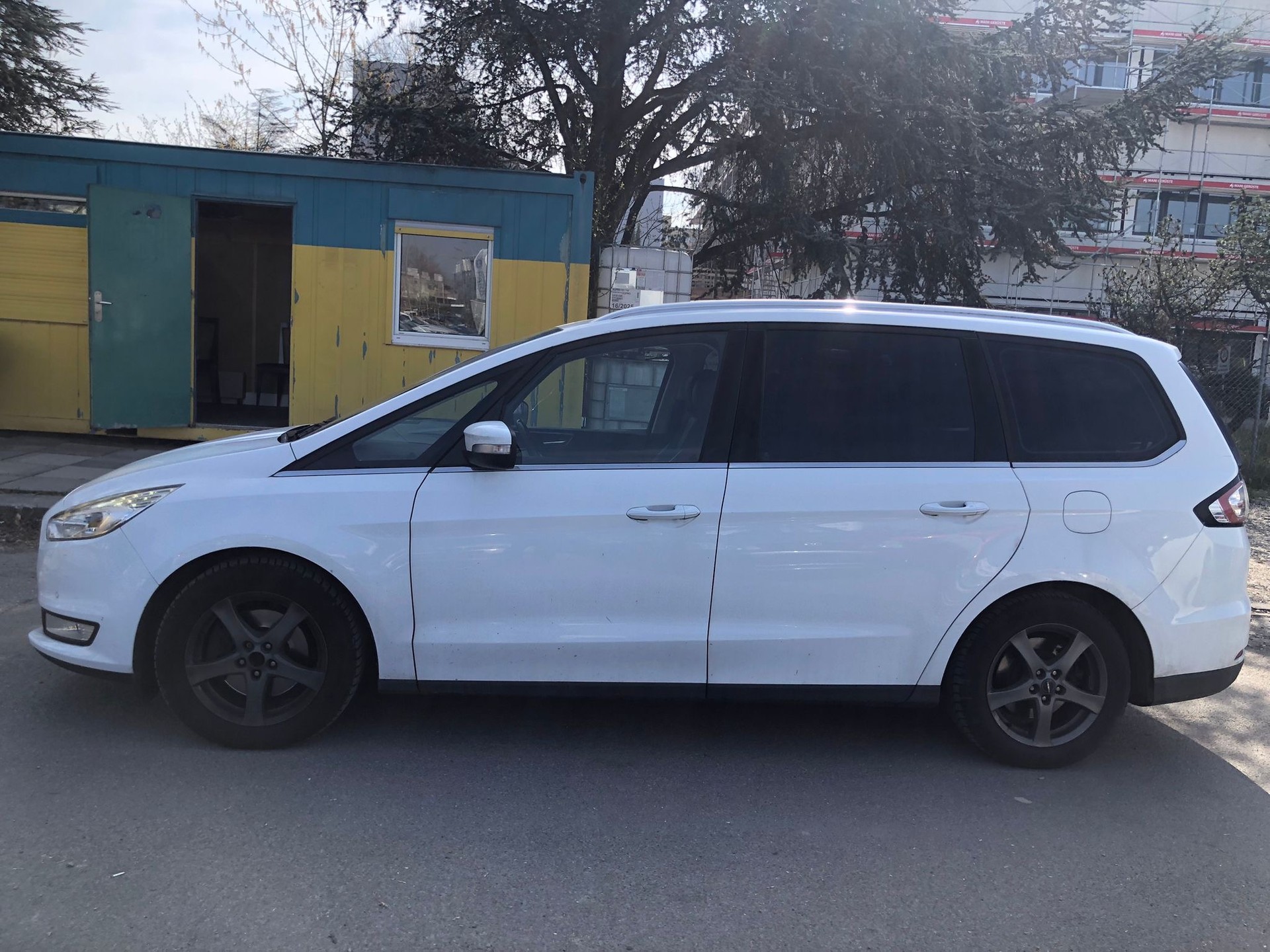 FORD Galaxy 2.0 TDCi Titanium AWD PowerShift-image-13