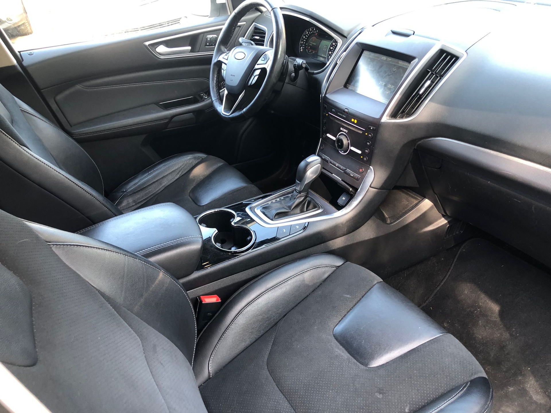FORD Galaxy 2.0 TDCi Titanium AWD PowerShift-image-3