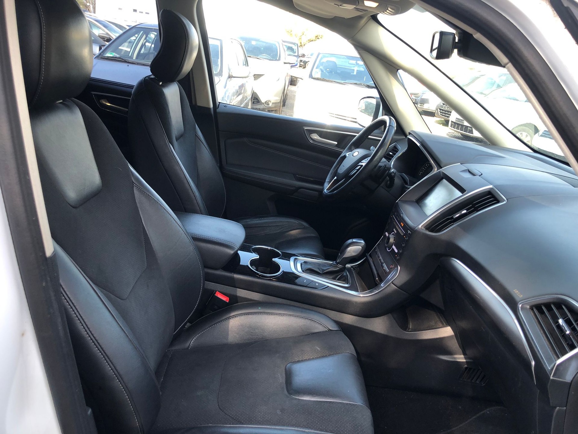 FORD Galaxy 2.0 TDCi Titanium AWD PowerShift-image-8