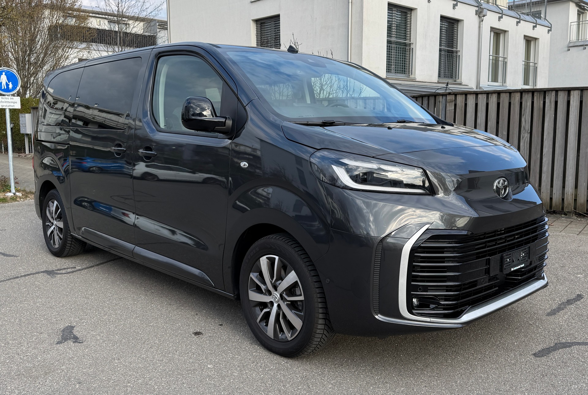 TOYOTA PROACE VERSO 2.0 D-4D TEAM D L1*EL. SCHIEBETÜRE*8 PLÄTZE*