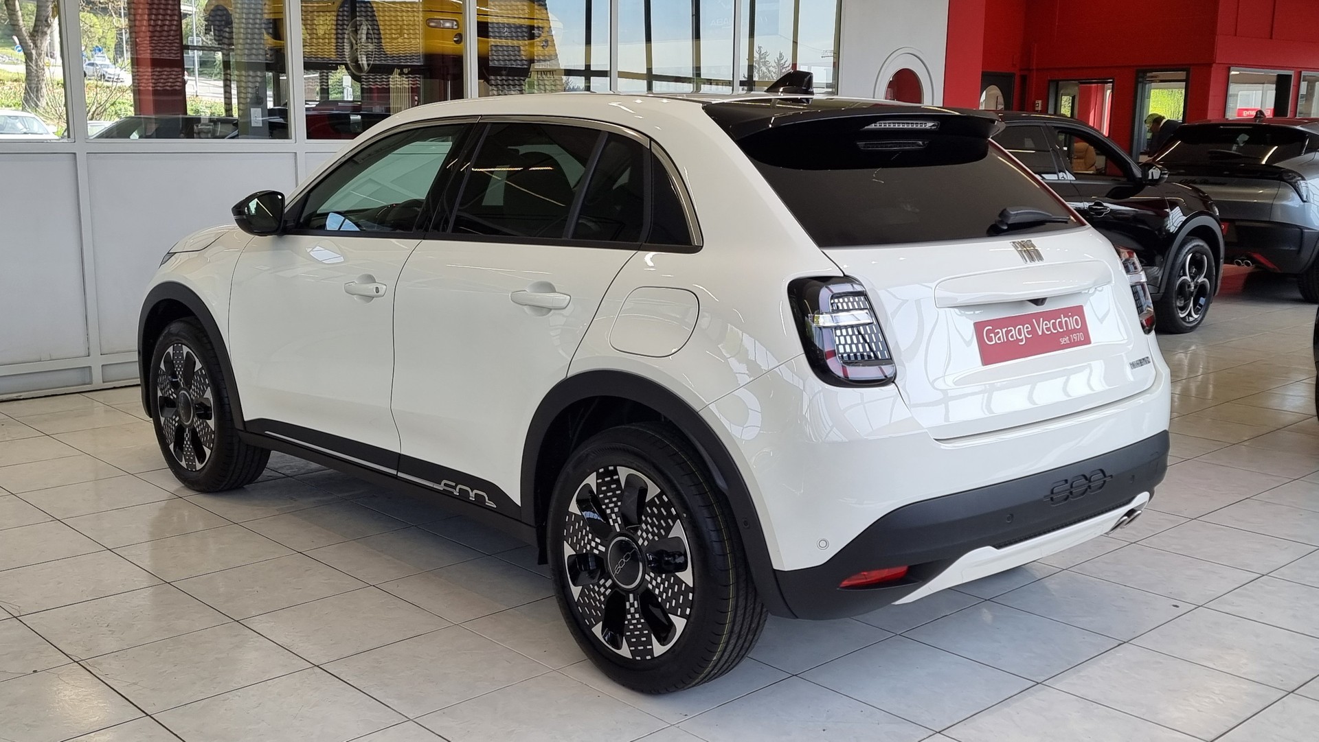 FIAT 600 1.2 Hybrid 145 La Prima-showroom-element-3