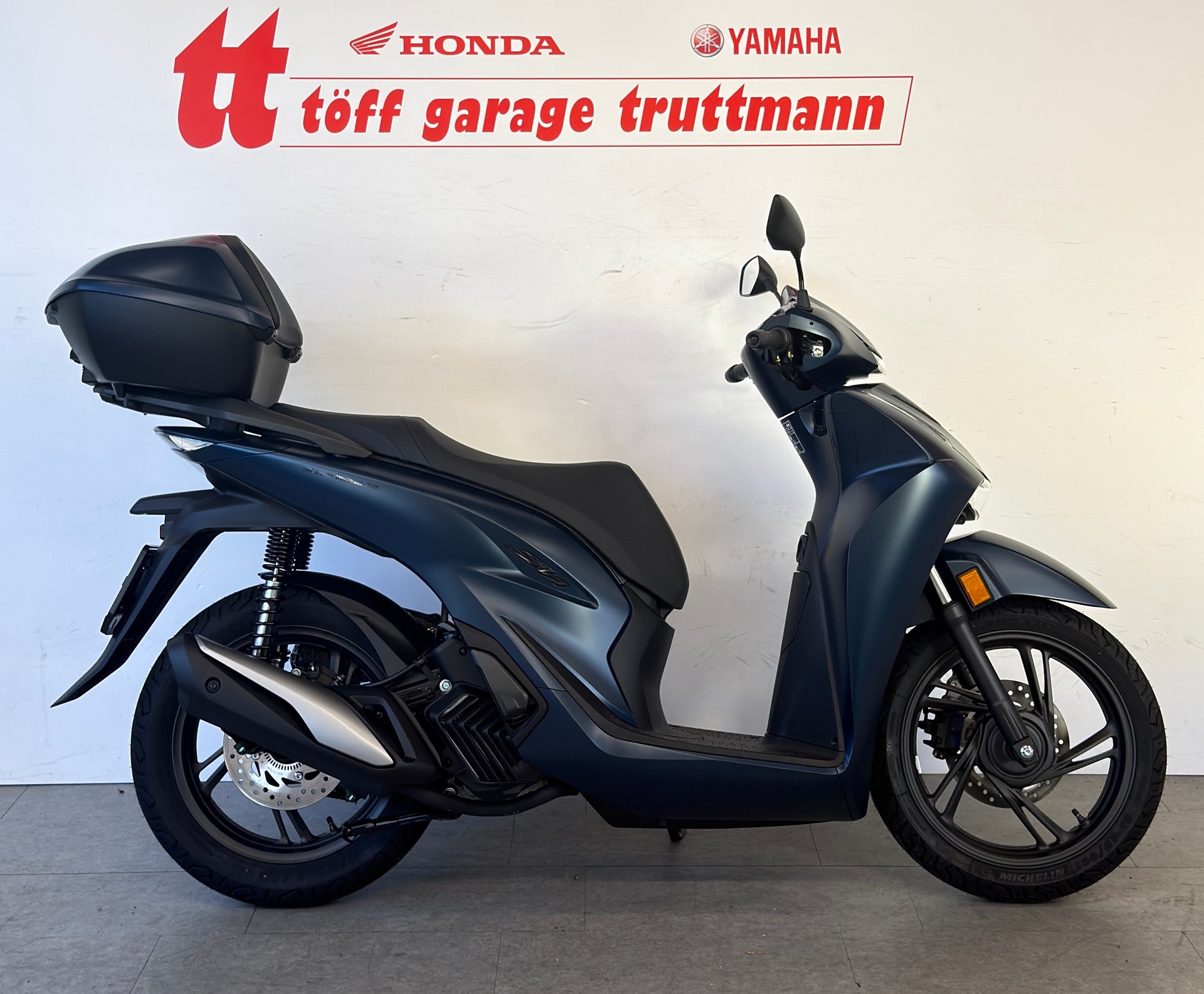 HONDA SH125i Smart Top Box-image-0