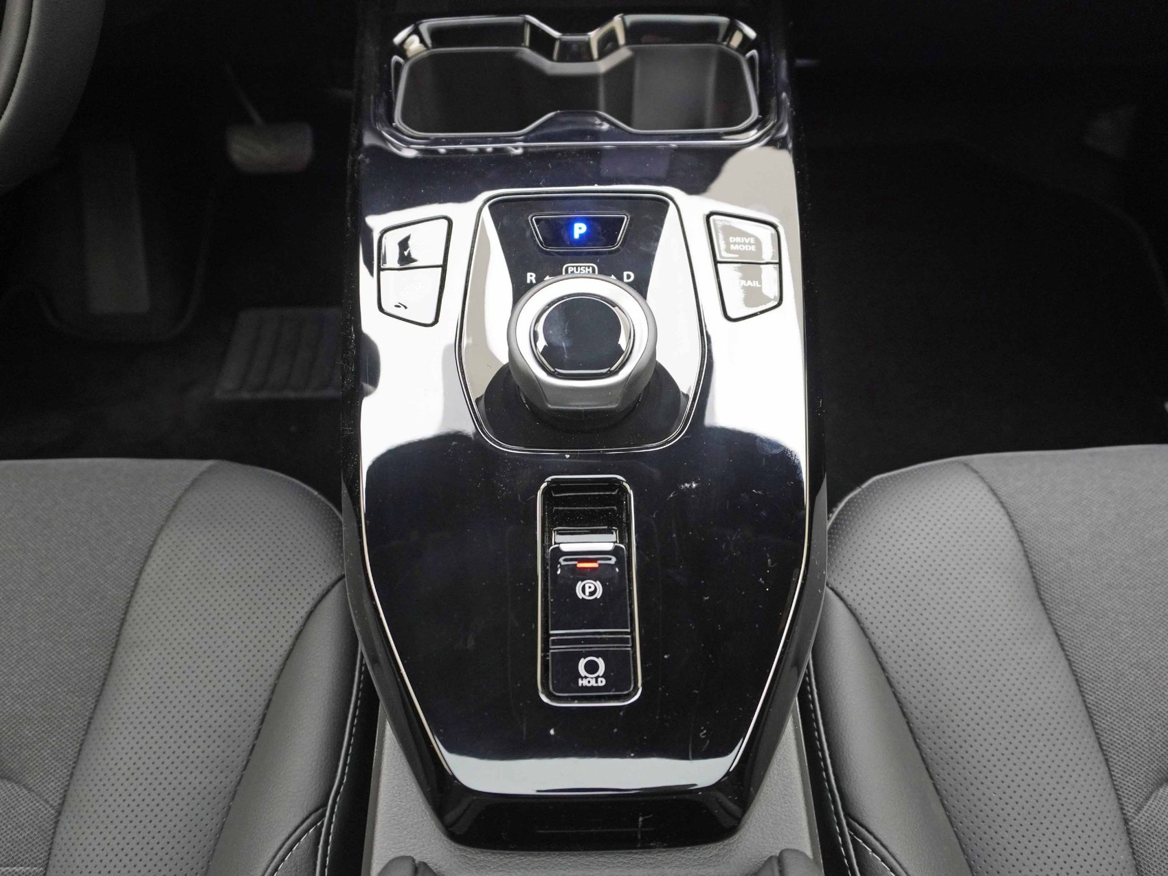 TOYOTA Urban Cruiser Premium AWD đ mit 360° Kamera đ-image-17