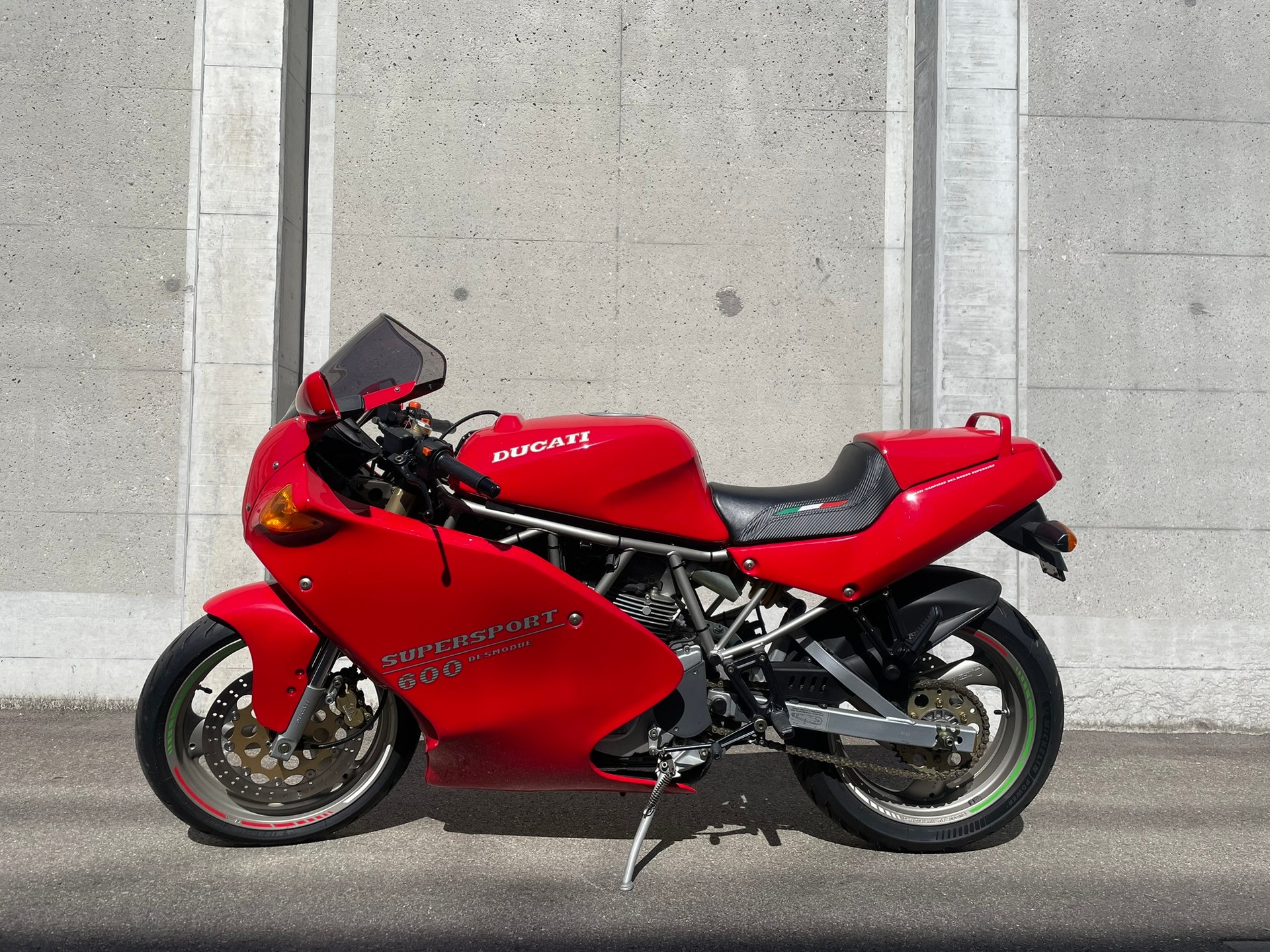 DUCATI 600 SS-image-1