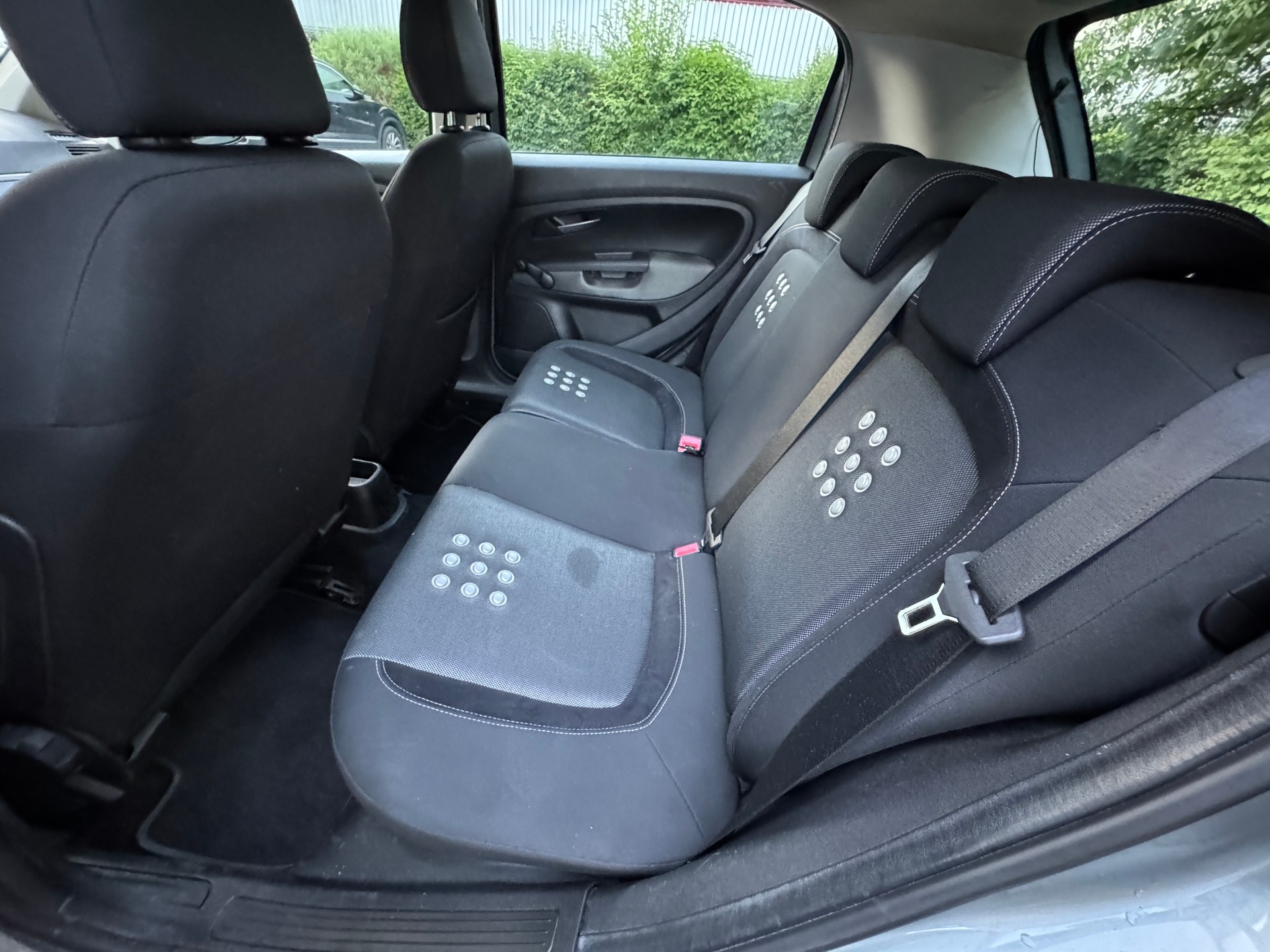 FIAT Punto 1.4 16V Turbo Sport-image-9