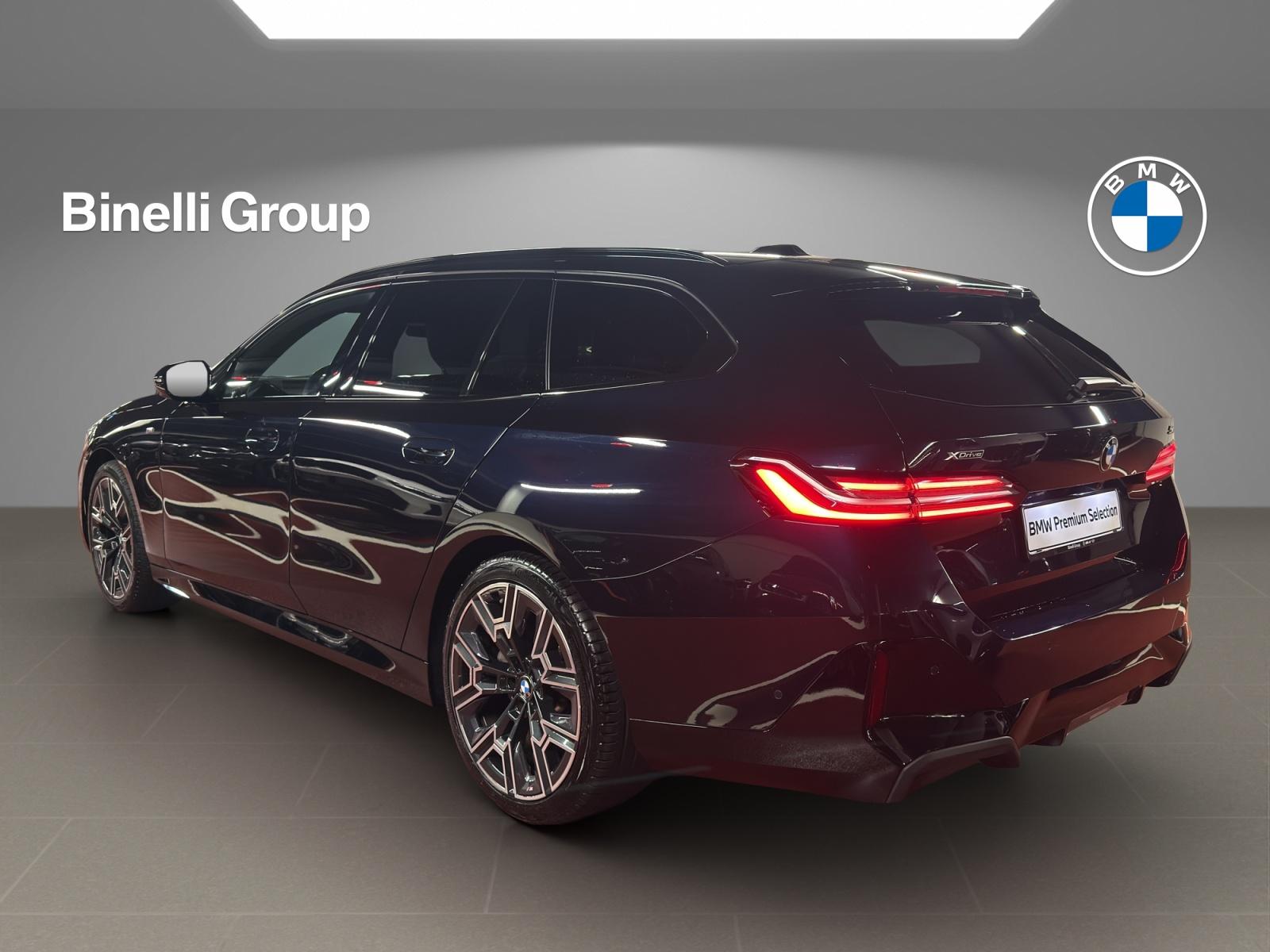 BMW 540d xDrive Touring M-SportPaket-showroom-element-2