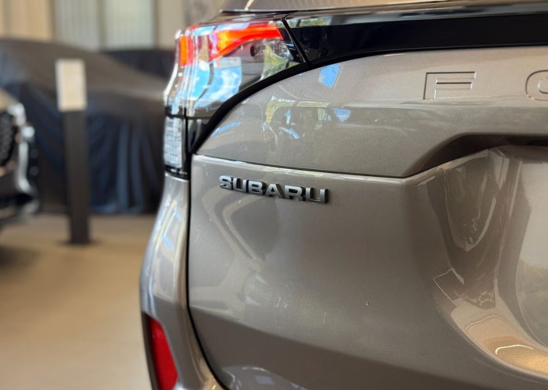 SUBARU Forester 2.0i e-Boxer Advantage Lineartronic-image-5