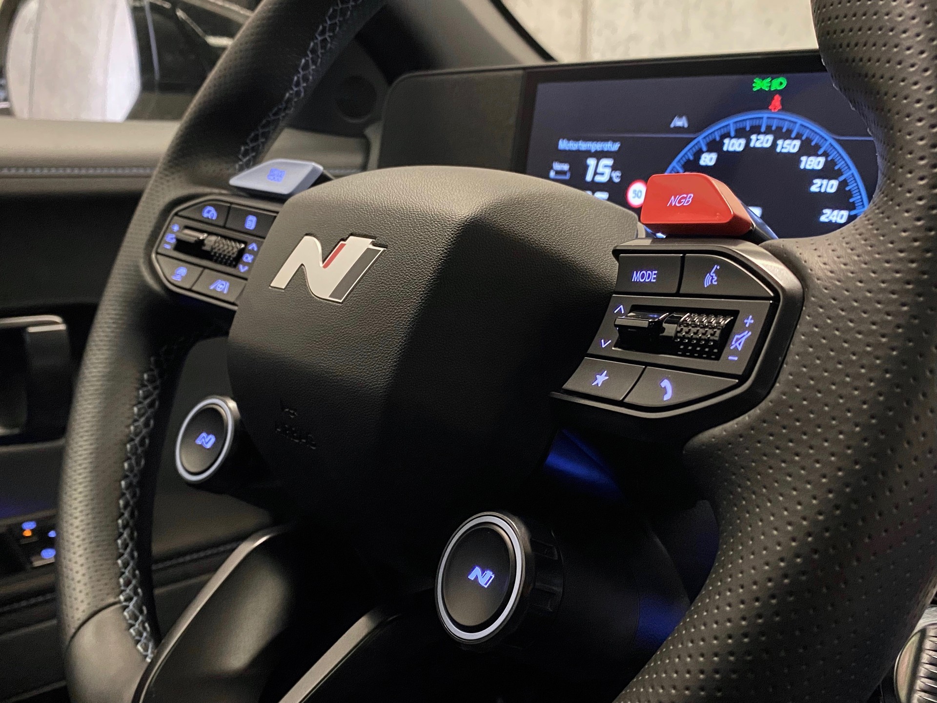 HYUNDAI Ioniq 5 N *84kWh*4WD*-image-9