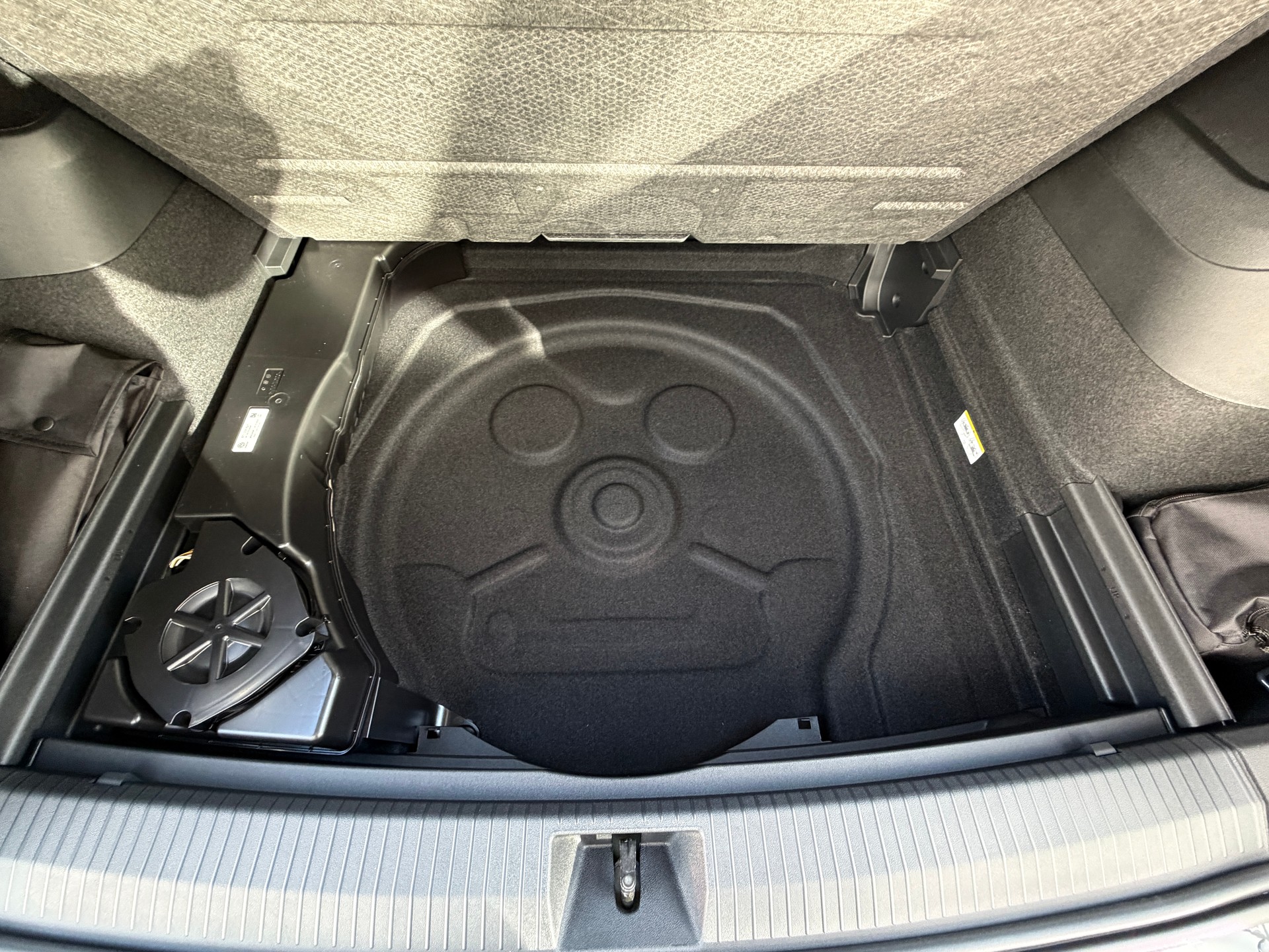 VW Tiguan 2.0 TSI DSG R-Line 4Motion-image-26