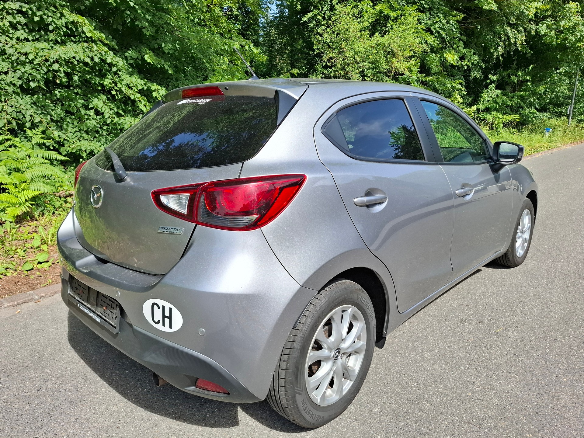 MAZDA 2 1.5 CD 16V Skyactiv-D Revolution-image-13