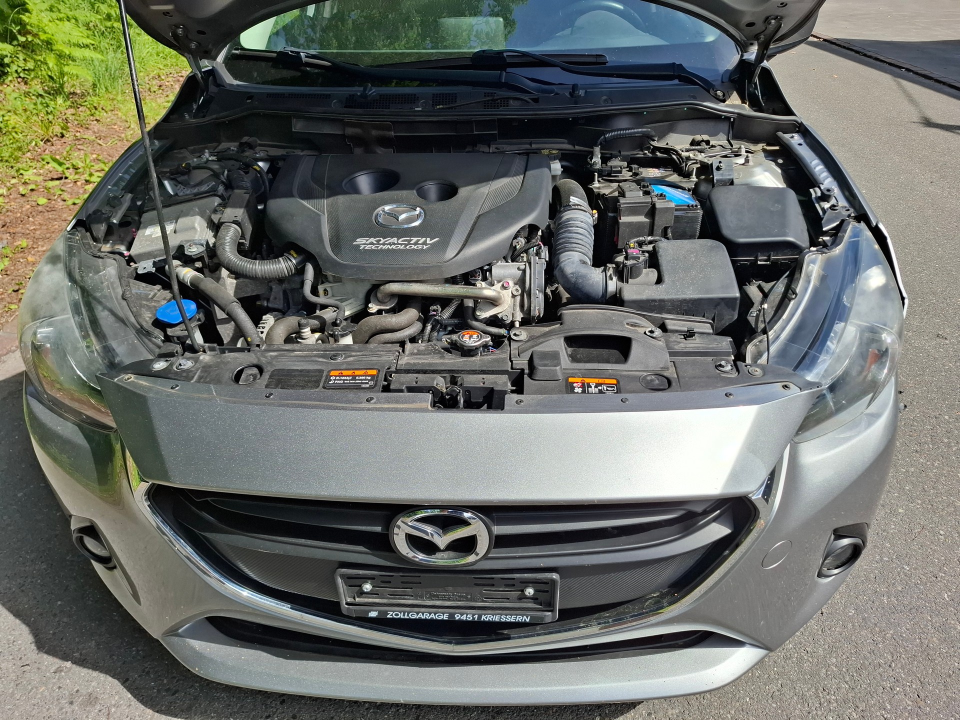 MAZDA 2 1.5 CD 16V Skyactiv-D Revolution-image-10