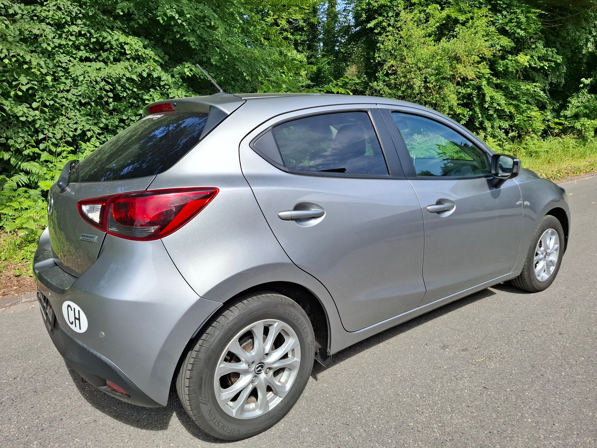 MAZDA 2 1.5 CD 16V Skyactiv-D Revolution-showroom-element-2